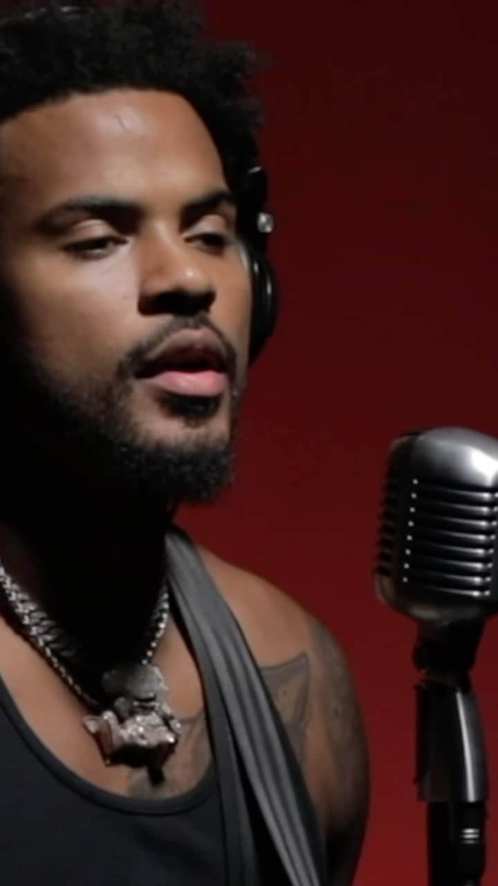 トレバー・ジャクソンのインスタグラム：「What it would sound like if I was on “Under The Influence” by @chrisbrownofficial  #TMixTuesday」