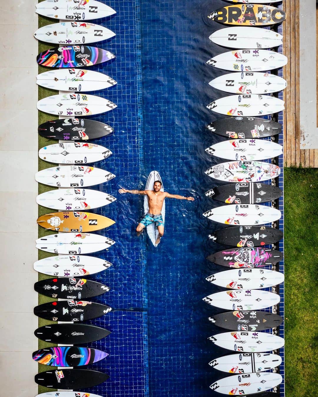 イタロ・フェレイラのインスタグラム：「Coleção 🥹」