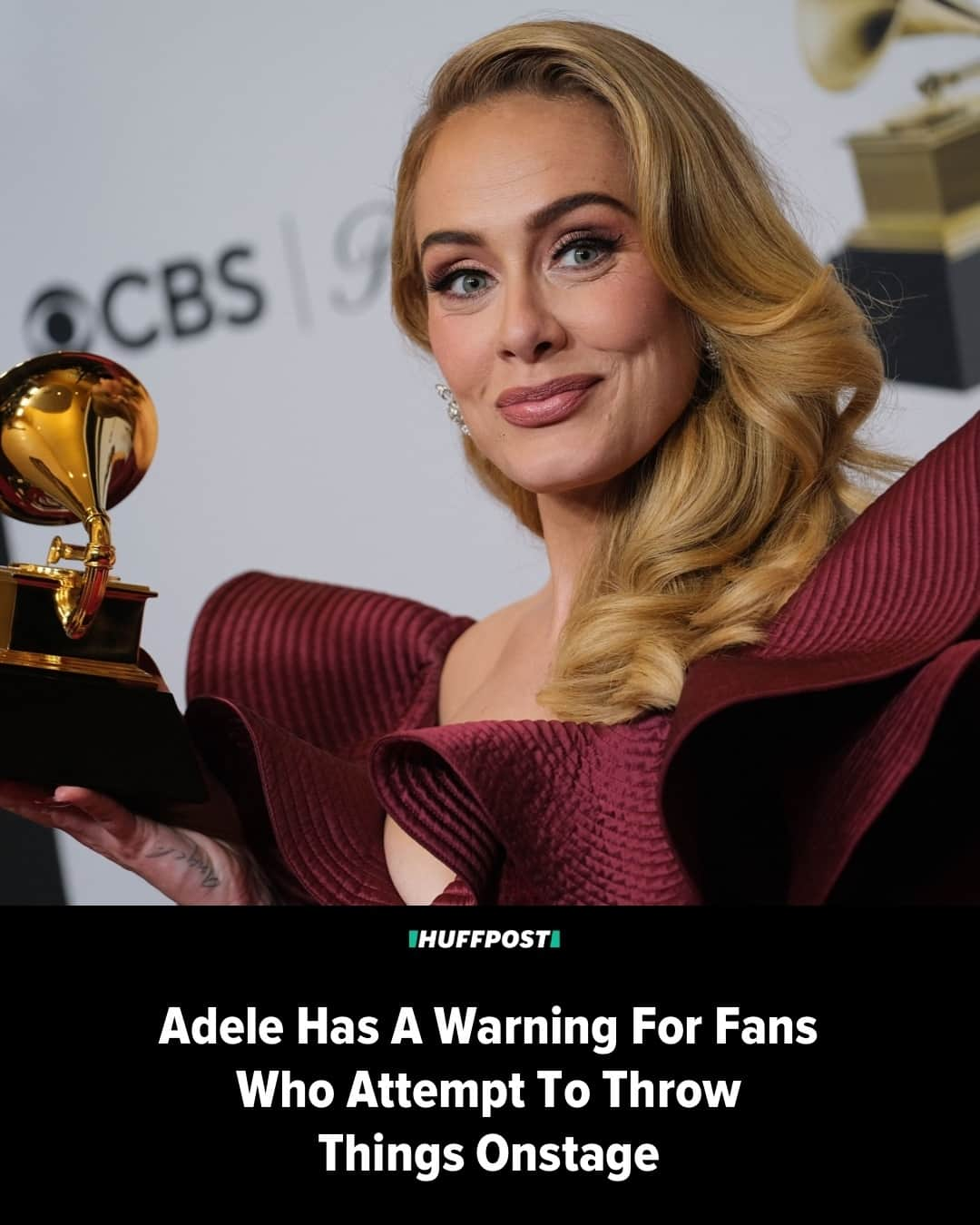 Huffington Postさんのインスタグラム写真 - (Huffington PostInstagram)「Adele is letting her voice be heard when it comes to the unsettling trend of fans chucking objects at artists onstage.⁠ ⁠ During one of her recent Las Vegas residency shows, the “All I Ask” singer had one simple request for concertgoers: “Stop throwing things.”⁠ ⁠ “Have you noticed how people are like, forgetting fucking show etiquette at the moment? People just throwing shit onstage, have you seen them?” Adele asked the crowd while toting a T-shirt gun, as seen in a TikTok shared by a concert attendee.⁠ ⁠ “I fucking dare you. Dare you to throw something at me and I’ll fucking kill you,” she joked before smoothly shooting off a T-shirt into the roaring audience.⁠ ⁠ Read more at our link in bio. // 📷 Getty Images // 🖊 Jazmin Tolliver」7月5日 6時30分 - huffpost