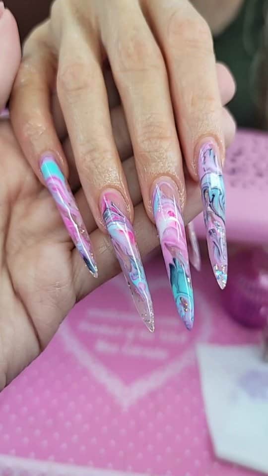 Max Estradaのインスタグラム：「Enailcouture.com happy 4th of July sale is here ♡ promo code: usa23 and save 25% off your entire purchase! Enailcouture.com new hologram power gel,  unicorn chrome pigments magic gel☆ one coat over any color for a dazzling effect♡ Enailcouture.com new 123go bubble gum gel,  solid glue gel♡ vegan and Hypoallergenic.  Made in America 🇺🇸The moment so many have been waiting for is finally here! Enailcouture.com 123go maximum square is the longest flat boxy square pre made full coverage gel nail in the game. We also dropped xs sculpture square and magical ice hologram stickers☆Enailcouture.com 123go 5XL Coffin nails are the longest full coverage pre made gel nails in the world. They are EVERYTHING, made in America.Enailcouture.com new product drop ♡!~ 123go diy gel and our new charm nail stickers 😍Enailcouture.com made in American ♡!~Enailcouture.com 123go pre made gel nails are the game changer !~ perfect nails every time with no smells or dust!~ long lasting and easy removal , made in America! Enailcouture.com  #ネイル #nailpolish #nailswag #nailaddict #nailfashion #nailartheaven #nails2inspire #nailsofinstagram #instanails #naillife #nailporn #gelnails #gelpolish #stilettonails #nailaddict #nail #💅🏻 #nailtech#nailsonfleek #nailartwow #네일아트 #nails #nailart #notd #makeup #젤네일  #glamnails #nailcolor  #nailsalon #nailsdid #nailsoftheday Enailcouture.com」