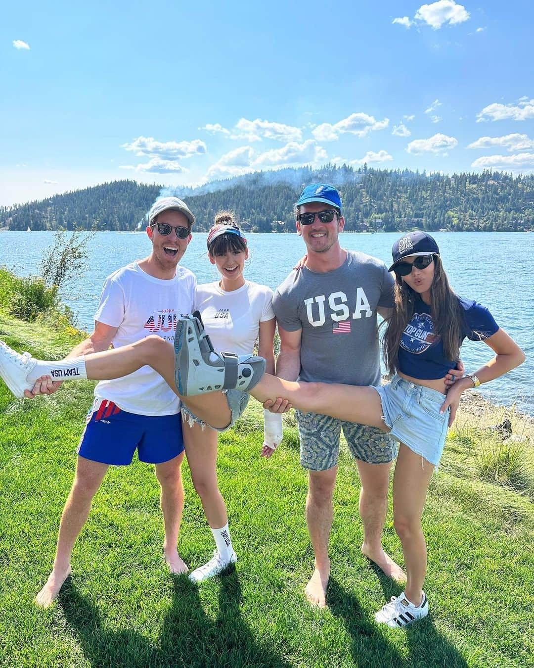 ショーン・ホワイトさんのインスタグラム写真 - (ショーン・ホワイトInstagram)「Team USA and Top Gun!! Happy 4th America🇺🇸!」7月5日 8時02分 - shaunwhite