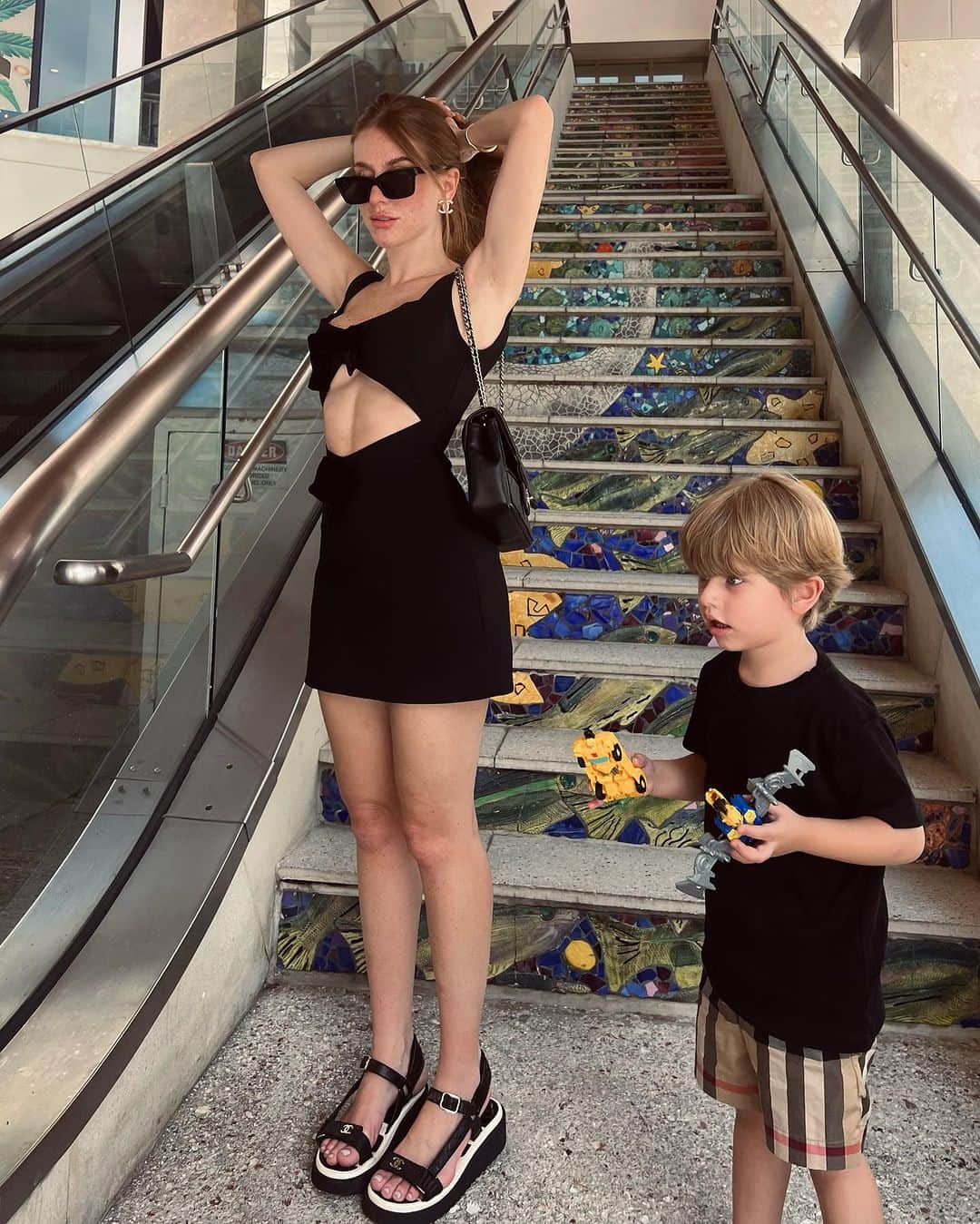 マリ・マリアのインスタグラム：「🖤」