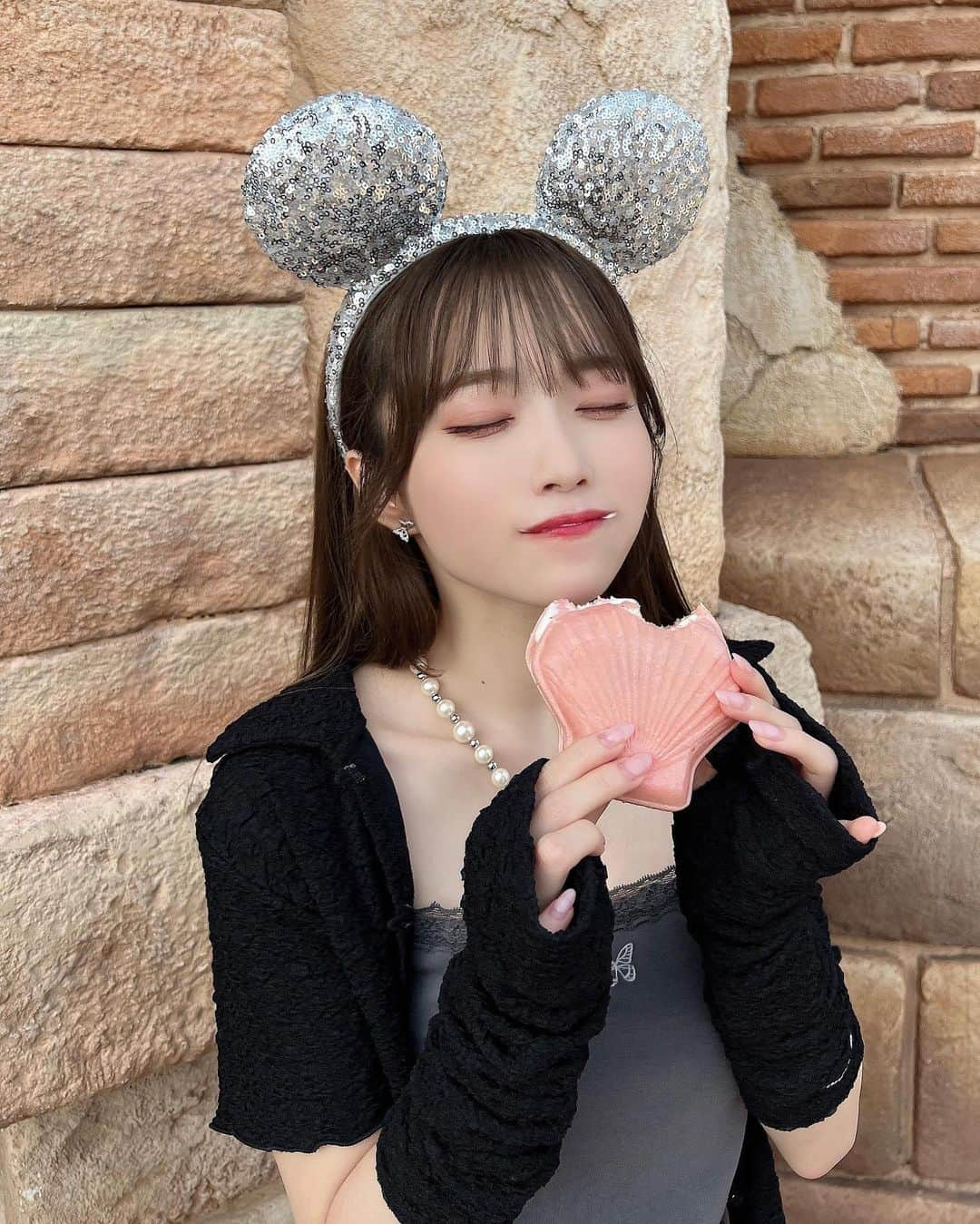 岸みゆさんのインスタグラム写真 - (岸みゆInstagram)「夢の国デート…🏰🐭🎀🤍？？」7月5日 19時17分 - miyu_kishi0213