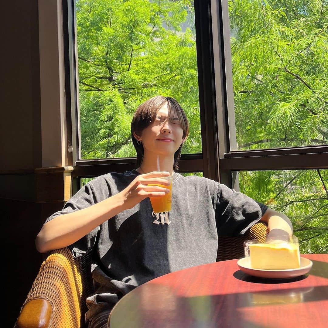 のインスタグラム：「マインクラフトみたいな世界観  #台湾 #kavalan  #ウィスキー」