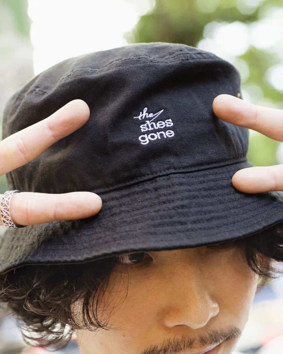 the shes goneさんのインスタグラム写真 - (the shes goneInstagram)「new goods  new logo bucket hat  color : black price : 3,500yen size :  free」7月5日 18時14分 - the_shes_gone