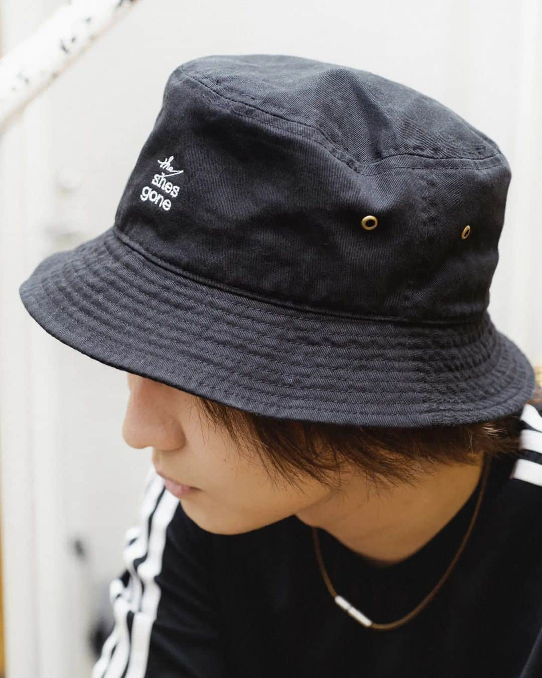 the shes goneのインスタグラム：「new goods  new logo bucket hat  color : black price : 3,500yen size :  free」