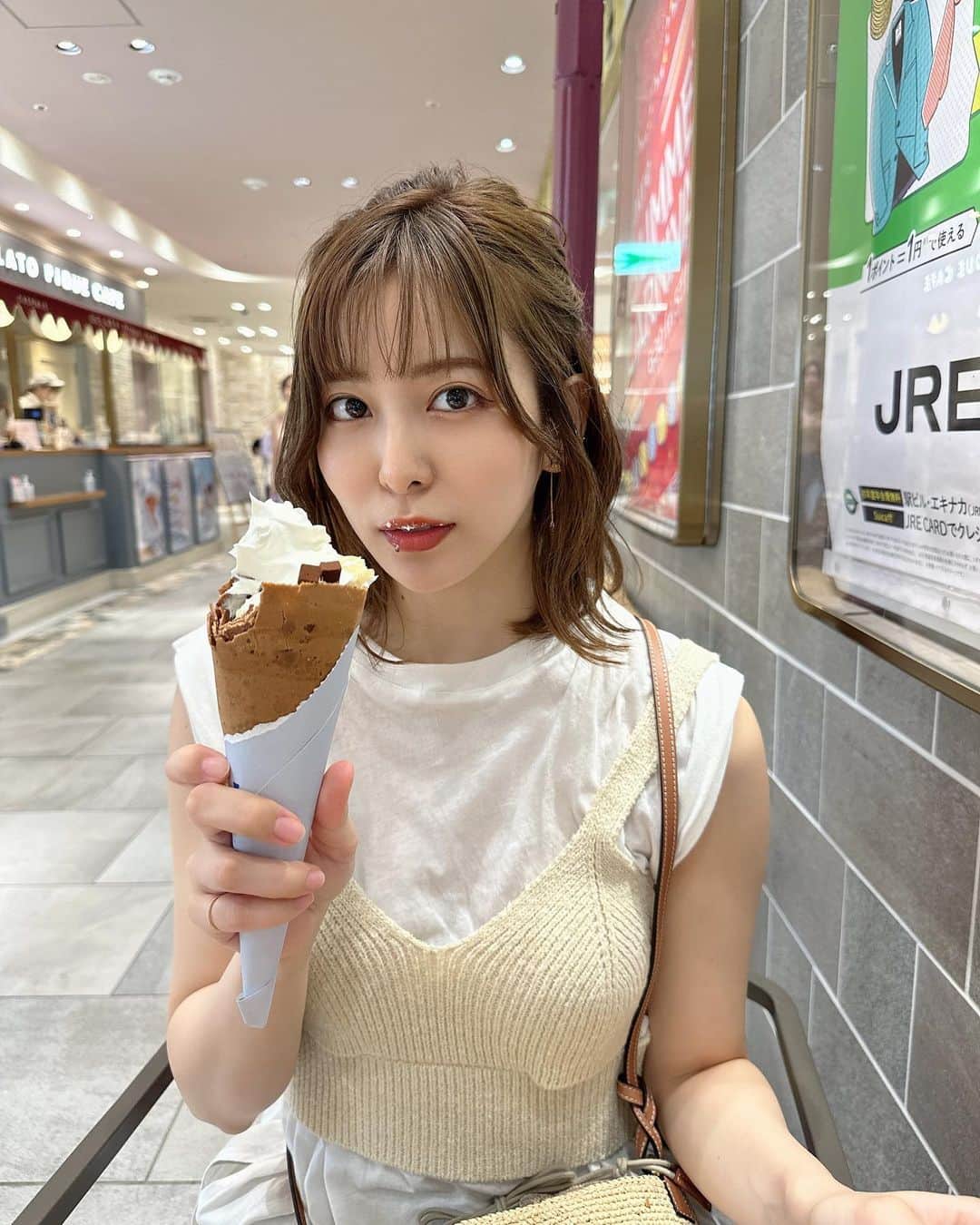 のインスタグラム：「クレープ久しぶりに食べたらおいしすぎた☺️」
