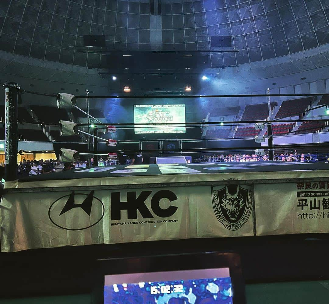 Kzyさんのインスタグラム写真 - (KzyInstagram)「#神戸ワールド記念ホール  #kobeプロレスフェスティバル2023  #年に一度の真夏の祭典   #俺達の祭り #祭りのあと #あとの祭り  #永遠の祭り #祭りzero   #ありがとうございました  #最高の空間でした   #dragongate #ドラゴンゲート  #dragongatenetwork  #prowrestling #プロレス   #次は  #kingofgate2023  #狙うは優勝 #だよね   #naturalvibes  #goodvibesonly  #keeppositive  #kzytime #宴人全開」7月5日 18時09分 - kzy_time_ebe2