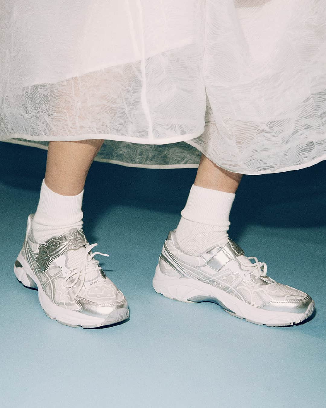 MATCHESFASHION.COMのインスタグラム：「Did someone say #MATCHESExclusive? @ceciliebahnsen x @asics is here. Trust us, these are not ones to sleep on. Shop them now before it’s too late.」