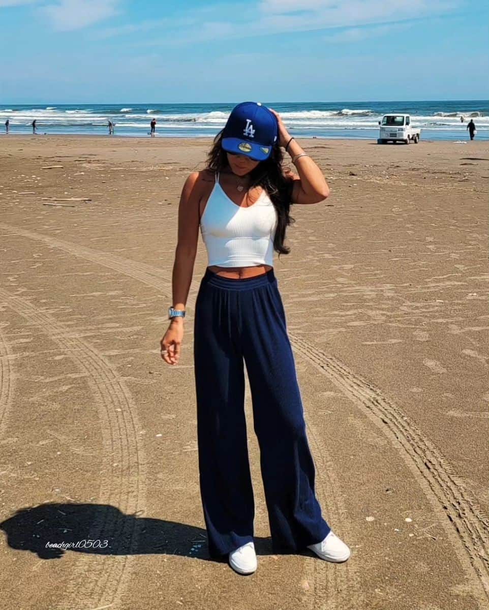 𝑵𝒐𝒓𝒊のインスタグラム：「.⁡ ⁡.⁡ ⁡.⁡ ⁡.⁡ ⁡.⁡⁡ ⁡. ⁡いつかの海コーデ🌊⁡ 今週末も晴れるかなぁ.....?!🤔 ⁡.⁡ ⁡.⁡ ⁡.⁡ ⁡.⁡ ⁡.⁡ ⁡.⁡ ⁡.⁡ ⁡#sea #beach #coordinate #fashiongram #fashion⁡ ⁡#style #casual #cap #newera #surf #snapme ⁡ ⁡#海 #ビーチ #サーブ #コーデ #コーディネート⁡ ⁡#カジュアル #スナップミー #大人女子 #海好き #シンプルコーデ⁡ ⁡#波 #癒し #日焼け #青空 #休日 #休日の過ごし方 ⁡ ⁡#海好きな人と繋がりたい #キャップ #サーフィン」
