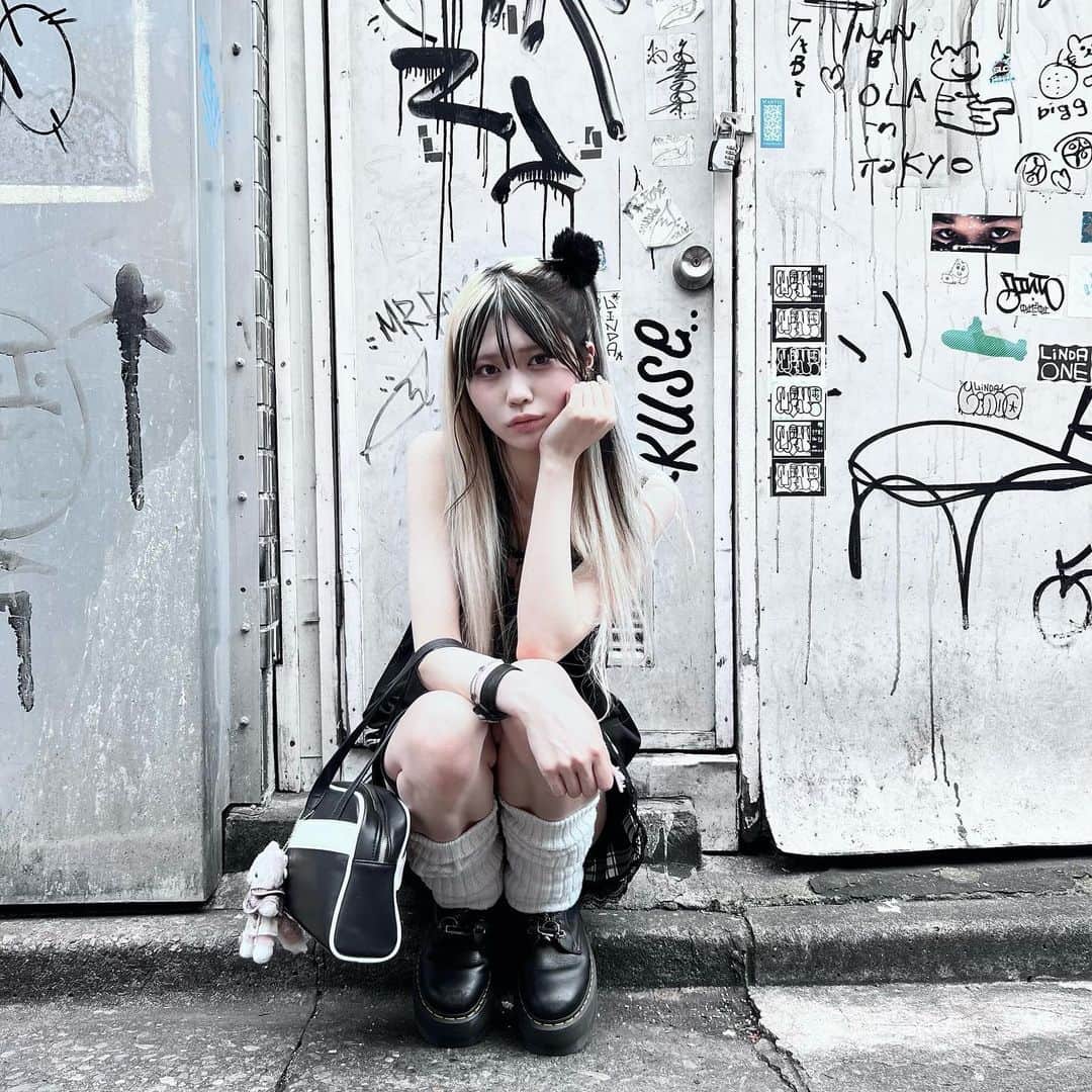 謝花南のインスタグラム：「^_−ﾐｽ♡」