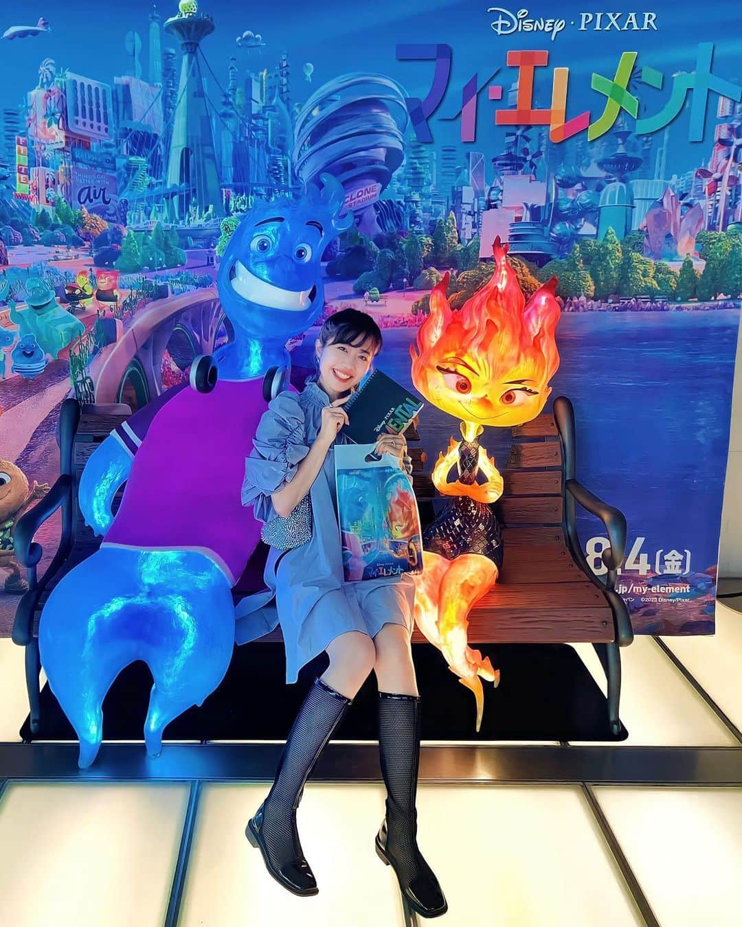 中島奈津希のインスタグラム：「🔥💧🌳☁️🌈 ⁡ ⁡ 8月4日(金)全国公開する 映画 『マイ・エレメント』の 完成披露イベント・試写会に行ってきたよ🌈 ⁡ ⁡ 映画の予告で観てからずっと楽しみにしてたの💓 ⁡ ⁡ ⁡ ⁡ ⁡ ⁡ ⁡ 『マイ・エレメント』は ⁡ 火・水・土・風のエレメント(元素)たちが暮らす エレメント・シティを舞台に 火の女の子「エンバー」が 自分とは何もかも正反対な水の青年「ウェイド」と出会い、 ひとりでは気づけなかった自分の可能性を見つける物語。 ⁡ ⁡ ⁡ ⁡ ⁡ イベントでは日本版声優の #川口春奈 さん(エンバー役🔥) #玉森裕太 さん(ウェイド役💧) #MEGUMI さん(ゲイル役☁️)が登壇🎬✨✨ ⁡ ⁡ 川口さんは初声優、玉森さんもアニメ映画初声優だそうで みなさんディズニー映画が好きだからこその プレッシャーもあった仰ってました🥺 ⁡ ⁡ MEGUMIさんが 『けっこう＂わっ＂とか大きな声を出すシーンがあるんだけど、、』と話されていて こんなかわいい世界観のどのシーンで？！と思って映画を観ていたら ⁡ ⁡ ⁡ ここだーーーー！！！！ってところがちゃんとあった。笑 ⁡ ⁡ ぜひ、みんなも確認してみてね☁️ ⁡ ⁡ ⁡ ⁡ ⁡ ⁡ ⁡ ⁡ もうね！ とにかくエレメントたちがかわいいの🩷 そんなディズニーがつくるイマジネーション溢れるかわいい世界観の中に メッセージが込められていて エンドロールが終わった後も大号泣😭← ⁡ ⁡ エレメントたちにも人にも様々な背景があって 知らず知らずに自分で蓋をしていた思いや感情が人との出会いによって溢れる瞬間。ってあるなぁと。 まさに最近経験したところだったので 今回の映画がどんぴしゃりで涙が止まりませんでした🥲 ⁡ 改めて人との出会いに感謝したいなと感じさせてくれる素敵な映画でした🌈 ⁡ ⁡ ⁡ ⁡ ⁡ ⁡ ⁡ 全国公開は８月でまだ1ヶ月ぐらいあるんだけど 今から公開が楽しみだ😍😍 たぶん、2回目も泣きそう🥲 ⁡ ☁️☁️☁️☁️☁️☁️☁️☁️☁️☁️☁️☁️☁️☁️ @disneystudiojp  #PR #マイエレメント#マイエレメントに出会おう #Disney#ディズニー映画」