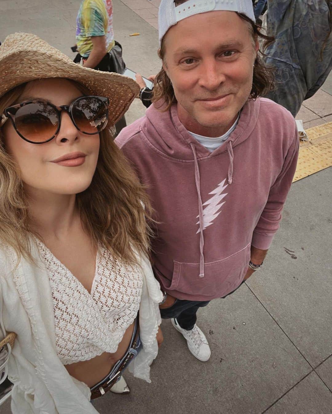 エリザベス・ギリースさんのインスタグラム写真 - (エリザベス・ギリースInstagram)「🌻🌻🌻」7月5日 11時00分 - lizgillz