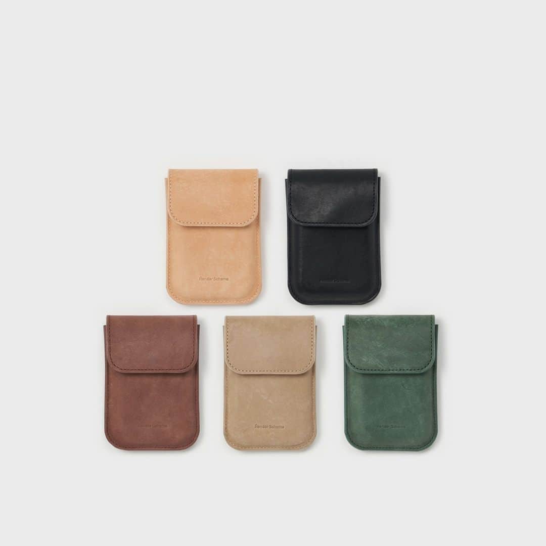 エンダースキーマのインスタグラム：「New series"graze" from the 2023sa(summer/autumn) will be at stores from the 8th of Jul. *flagship stores @sukima_shop and retailers in Japan *abroad late Sep  model: flap card case color: natural, black, choco, ivory, green  #graze #henderscheme #2023sa」