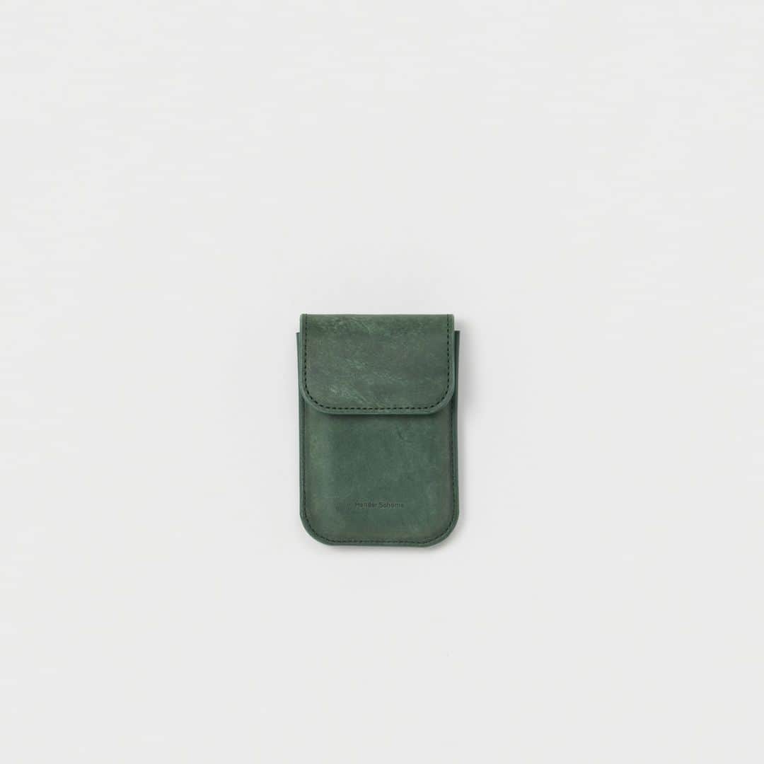 エンダースキーマさんのインスタグラム写真 - (エンダースキーマInstagram)「New series"graze" from the 2023sa(summer/autumn) will be at stores from the 8th of Jul. *flagship stores @sukima_shop and retailers in Japan *abroad late Sep  model: flap card case color: natural, black, choco, ivory, green  #graze #henderscheme #2023sa」7月5日 11時11分 - henderscheme