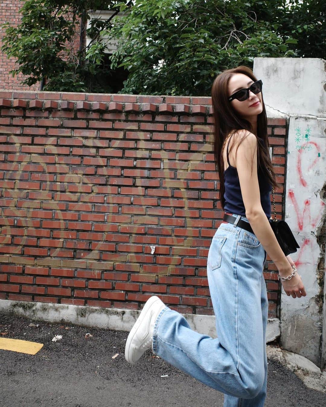 のインスタグラム：「이태원🫶🏽🫶🏽🫶🏽  #🛍️」