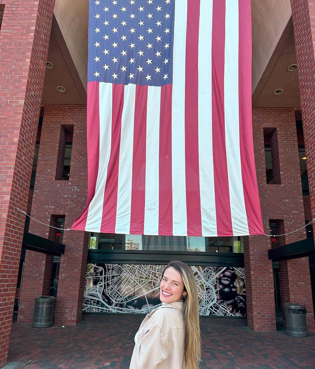 ナターリア・ガウジオさんのインスタグラム写真 - (ナターリア・ガウジオInstagram)「Happy 4th of July… Independence Day!! My favorite place in the world!! 🙏🏻🥰🇺🇸✨❤️ #4thofjuly #usa #independenceday #happiness #boston #massachusetts #grateful #american」7月5日 11時28分 - natigaudio