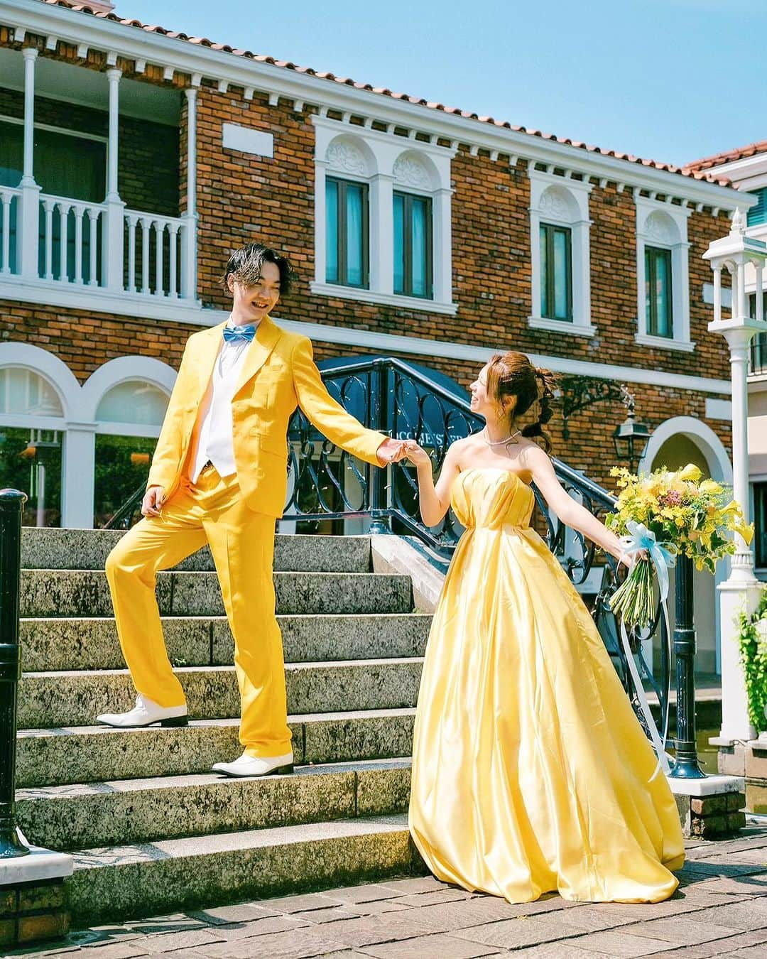 ♡プラコレWedding·⋆*さんのインスタグラム写真 - (♡プラコレWedding·⋆*Instagram)「. @placole_dressy【#DRESSY花嫁 】 【#プラコレ】をつけて投稿&フォローしてね♩ . ＝＝＝＝＝＝＝ . お洒落すぎる リンクコーディネート💐  色×色で合わせても テイストで合わせても 部分色で合わせてもかわいい💗  是非参考にしてみてください✨ . ＝＝＝＝＝＝＝＝ 👗photo by... @aco_wd1104 さま @maaaco_wd さま @r1nq804 さま @1016_k_h_wedding さま @shizukarady738_wedding さま ＝＝＝＝＝＝＝＝ . 『#DRESSY花嫁』『#プラコレ』の ハッシュタグをつけて写真をUPしてね✦ 花嫁アプリ『DRESSY by プラコレ』の 記事に掲載＆リグラムされるかも♩ . みなさまからのいいねや保存 コメントをお待ちしています♥️ 「このウェディングドレス可愛い！」 「ヘアスタイルも気になる！！」 「今の花嫁さんの流行りは！？」etc. . ＝＝＝＝＝＝＝＝ 花嫁アプリでは、 プロのアドバイザーに結婚式の相談を何度でも♡ ウェディングドレスの記事や、 自分のウェディングレポを残せちゃう♡” . >>>TOPのURLからcheck ⋈ @placole_dressy >>>結婚のご相談は プラコレウェディングアドバイザーへ♡ @wedding_adviser >>>ウェディングレポを残したいなら、 farny by プラコレをcheck ✎ @farny_wedding >>>花嫁準備に欠かせないアイテムをお探しなら placole & dressy Beauty をcheck ❁ @dressy_beauty_ >>>素敵なドレスに出会いたい花嫁さま♡ @dressyonline_をcheck >>>おしゃれなファミリーフォトは ドレシーベイビーをcheck 𓏸 @dressy.baby >>>鎌倉にOPEN”お花とドレスと紅茶のカフェ” @dressyroom_teaをcheck𓌉𓇋 . ＝＝＝＝＝＝＝＝＝＝＝＝＝＝＝＝ . #プレ花嫁 #卒花 #花嫁 #卒花嫁 #結婚 #結婚式 #試着レポ #farnyレポ #2023秋婚 #2023冬婚 #2024春婚 #2024夏婚 #カラードレス試着 #ドレス試着 #ドレス試着レポ #ドレス選び #カラードレス #カラードレス迷子 #ウェディングドレス #ドレス迷子 #ドレスフォト #ウェディングフォト #街中ウェディング #ロケーションフォト #リンクドレス #リンクコーデ」7月5日 11時54分 - placole_dressy