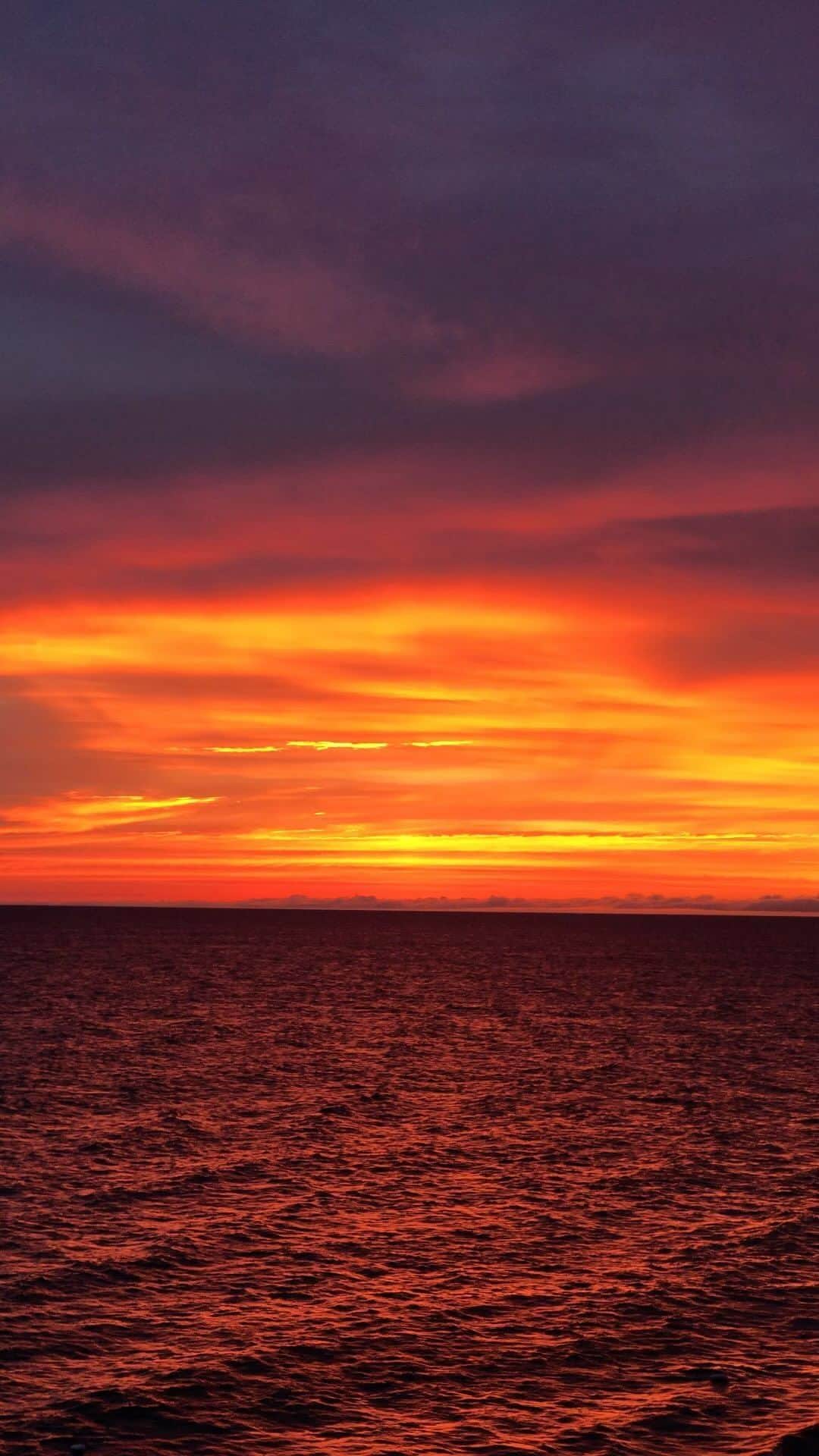Kyle Kuiperのインスタグラム：「Summer Sunsets」