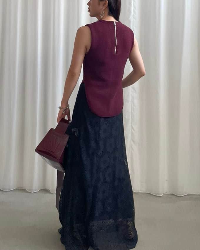 Ameri vintageさんのインスタグラム写真 - (Ameri vintageInstagram)「7.7(Fri)12:00  will be released. MARGARET LACE A LINE SKIRT MANY WAY TRIO BARE DRESS  #ameri #amerivintage #shopping #fashion  #japan #knit #tops #dress #skirt」7月5日 12時29分 - amerivintage