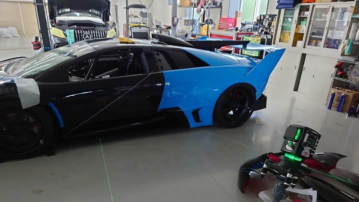 Wataru Katoさんのインスタグラム写真 - (Wataru KatoInstagram)「NEW LB⚡︎works lamborghini drift machine😆 7月16日北海道旭川市カムイドリフトまでギリギリ？ハーネスとコンピューター設定が間に合えば。 @daigosaito87 次第😆 残すは1週間。間に合ってくれ〜 😆 @libertywalk_tokyo_harajuku  @gmeister_kouji  @yokohama.rubber_jp  @lamborghini #libertywalk #lbworks #lb #drift #7月16日 #kamuidrift #drift #supercar #jdm #jdmcars  #new #machine #crazy #1500hp #d1 #挑戦 #革命 #衝撃 #happy #北海道 #旭川市 #jdm  #jdmcars  #stancenation  #lamborghini #lamborghinimurcielago」7月5日 13時22分 - libertywalkkato