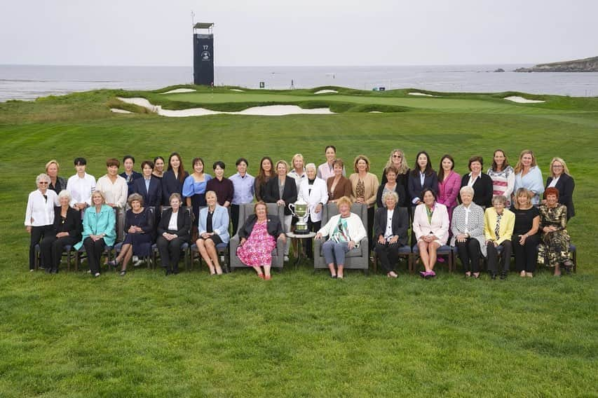 チェ・ナヨンのインスタグラム：「Great time with Champs! Thank you @usga @uswomensopen  It was such an amazing and honorable time in here at @pebblebeachresorts and @cypresspoint.cc with all the legends!!  Cypress point club was fantastic 😍 #neverforget #memories #legends and Robbie☺️」