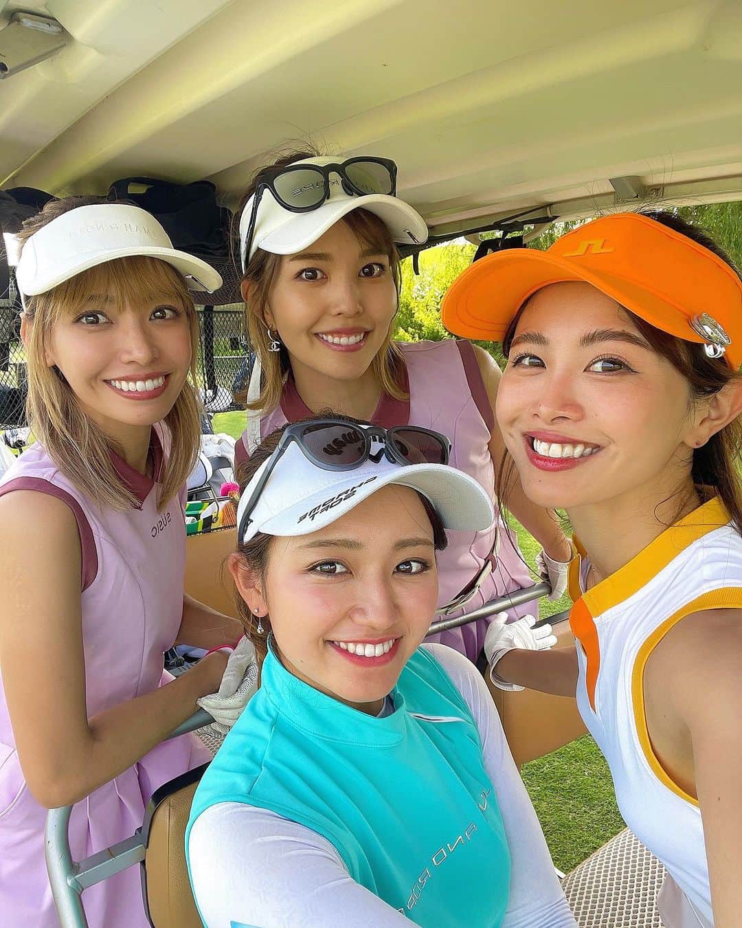 MINAMIさんのインスタグラム写真 - (MINAMIInstagram)「女子ゴルフ✌️ 楽しかったぁ🥳 この日の越谷全然風なくて最高のゴルフ日和でした😚❤️ .  #ゴルフ #ゴルフ女子 #ゴルフ男子 #スポーツ女子 # #golf #golfing #golfer #golfwear #ゴルフウェア #ゴルフコーデ #YouTube #골프 #골프여자 #高尔夫  #instagolf #ゴルフ好きな人と繋がりたい」7月5日 19時31分 - minamii_golf