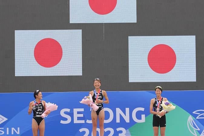 岸本新菜さんのインスタグラム写真 - (岸本新菜Instagram)「アジアトライアスロンカップ(2023/セジョン)🥇🇰🇷  今シーズン3戦目💪 2戦目(6/10)のASTC連雲港🇨🇳は2-4位争い🏃‍♀️で最後のペースアップにつけず4位でした😣 (レースの写真が1枚もなく投稿できませんでした🙏)  連雲港大会後から少しずつトレーニングを積めるようになり、やってきた事が形となり、日々変化を感じられる事が嬉しい⭐️  次は今週末、ハンガリーで行われるワールドトライアスロンカップ(2023/ティサウィバローシュ)に出場します🇭🇺  更にレベルが上がったワールドカップでも落ち着いてレースをし、世界の選手に食らいついて行けるよう、ベストを尽くしたいと思います！  #リソルホールディングス #リソルの森 #resol #甲斐組#北千葉整形外科  #oakley #asics#chrio#view#nosh #wahoo #wahooligan #wahoofitness」7月5日 14時39分 - niina0v0