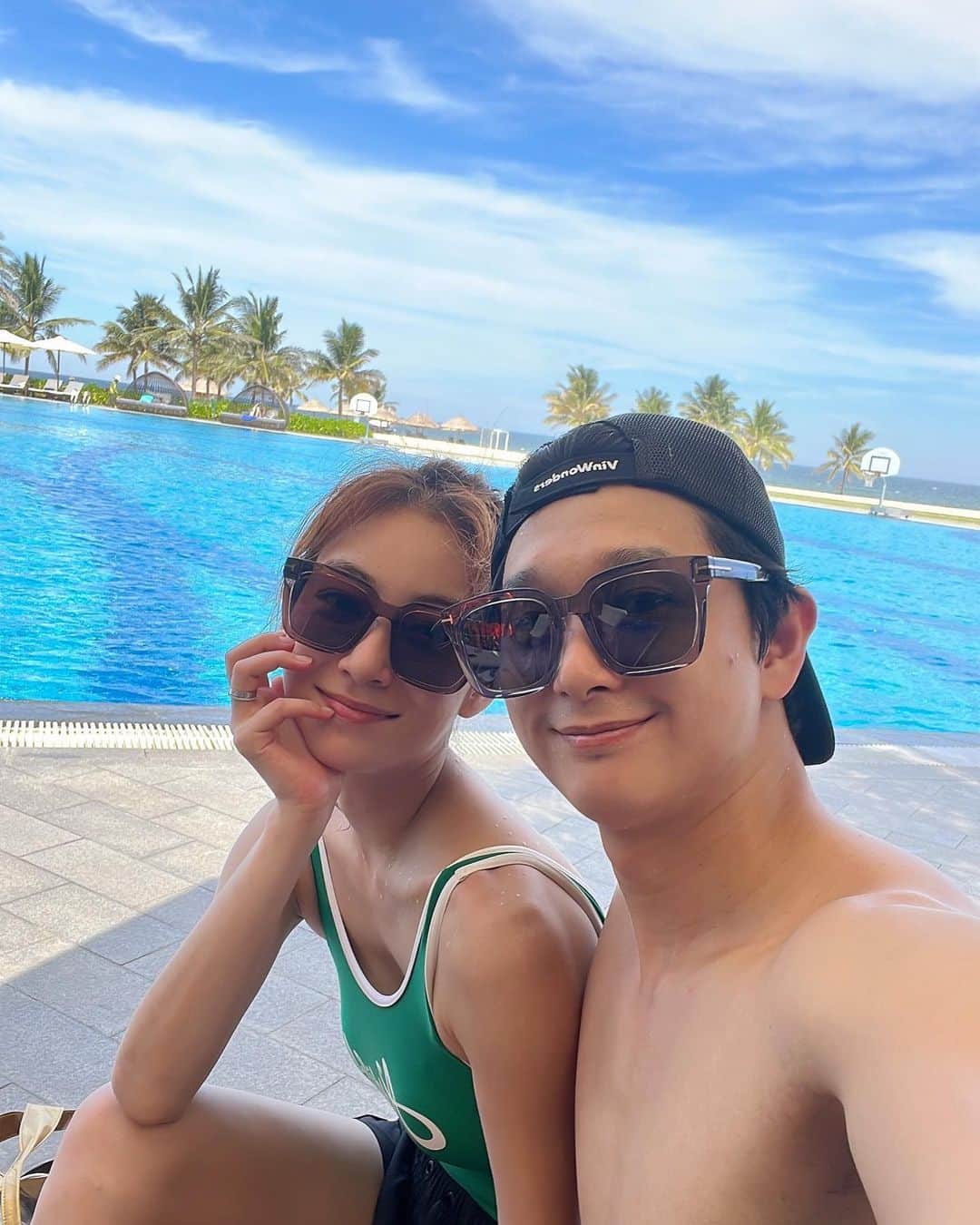 ワン・ジウォンさんのインスタグラム写真 - (ワン・ジウォンInstagram)「진짜 너무 좋다😆 힐링타임🥂 @jongduck_91  #다낭#여름휴가」7月5日 15時05分 - jinams2w_1112