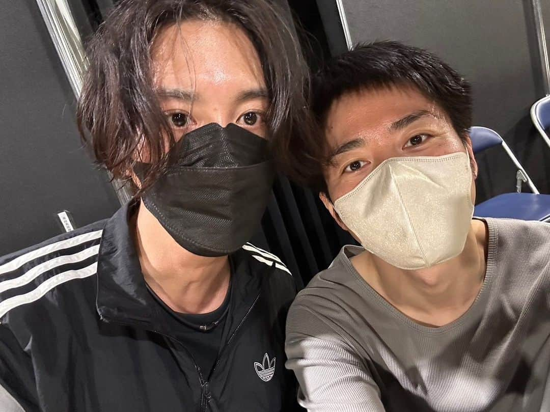 渡部秀さんのインスタグラム写真 - (渡部秀Instagram)「村井氏。 顔兄弟🙂🙂 そういえば7月ですが皆んないかがお過ごし？  #村井良大」7月5日 16時23分 - shu_samurai