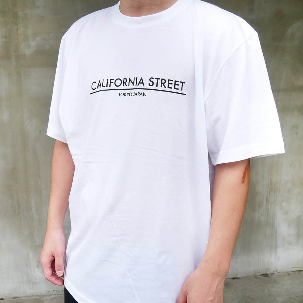 スケートボードのカリフォルニアストリートさんのインスタグラム写真 - (スケートボードのカリフォルニアストリートInstagram)「当店のオリジナル Tシャツが入荷🆕 定番ロゴの LOGO BAR Tee。 こちらの Tシャツは通常価格 ¥3,960 で販売しておりますが、￥30,000 以上お買い上げで ¥1 で購入可能です！￥30,000 以上お買い物の際は是非 ¥1 でお買い求め下さい！💁‍♂️  CALIFORNIA STREET 東京都渋谷区代官山町7-3 Tel 03-3461-9725 Store Hours 12:00 ~ 19:00 通販 : 17時までのご注文で即日発送 年中無休(12/31 ~ 1/3 を除く)  #skateboard #skateboarding #skater #カリフォルニアストリート #カリスト #スケートボード #スケボー #スケーター #californiastreet #calst」7月5日 16時36分 - california_street