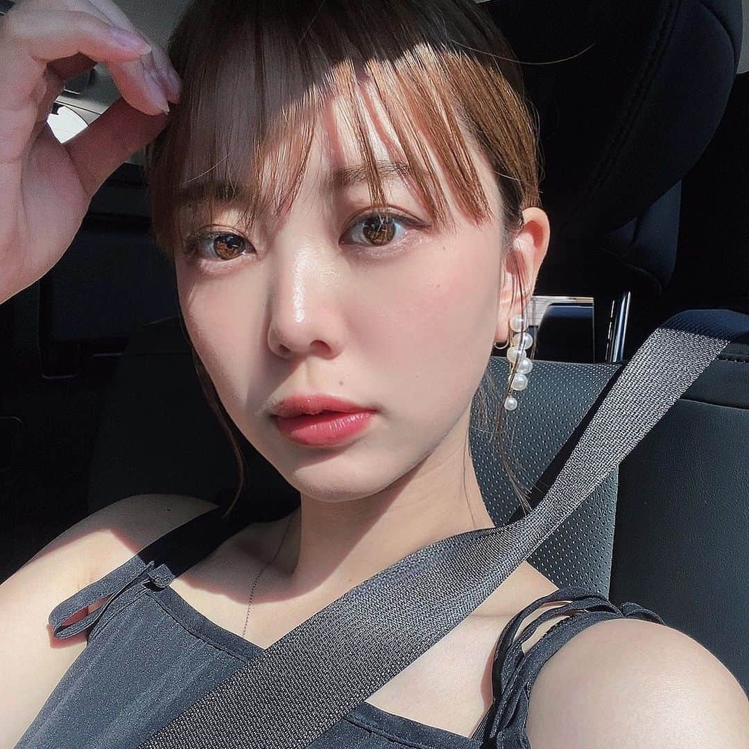 杉本美友さんのインスタグラム写真 - (杉本美友Instagram)「･ summer 🫶🔆‬  ••┈┈┈┈••  #summer#selfietime#‪📷 #makeup#clarinsmakeup#japanlife  #キャミワンピ#パールピアス」7月5日 16時49分 - miyugram0703