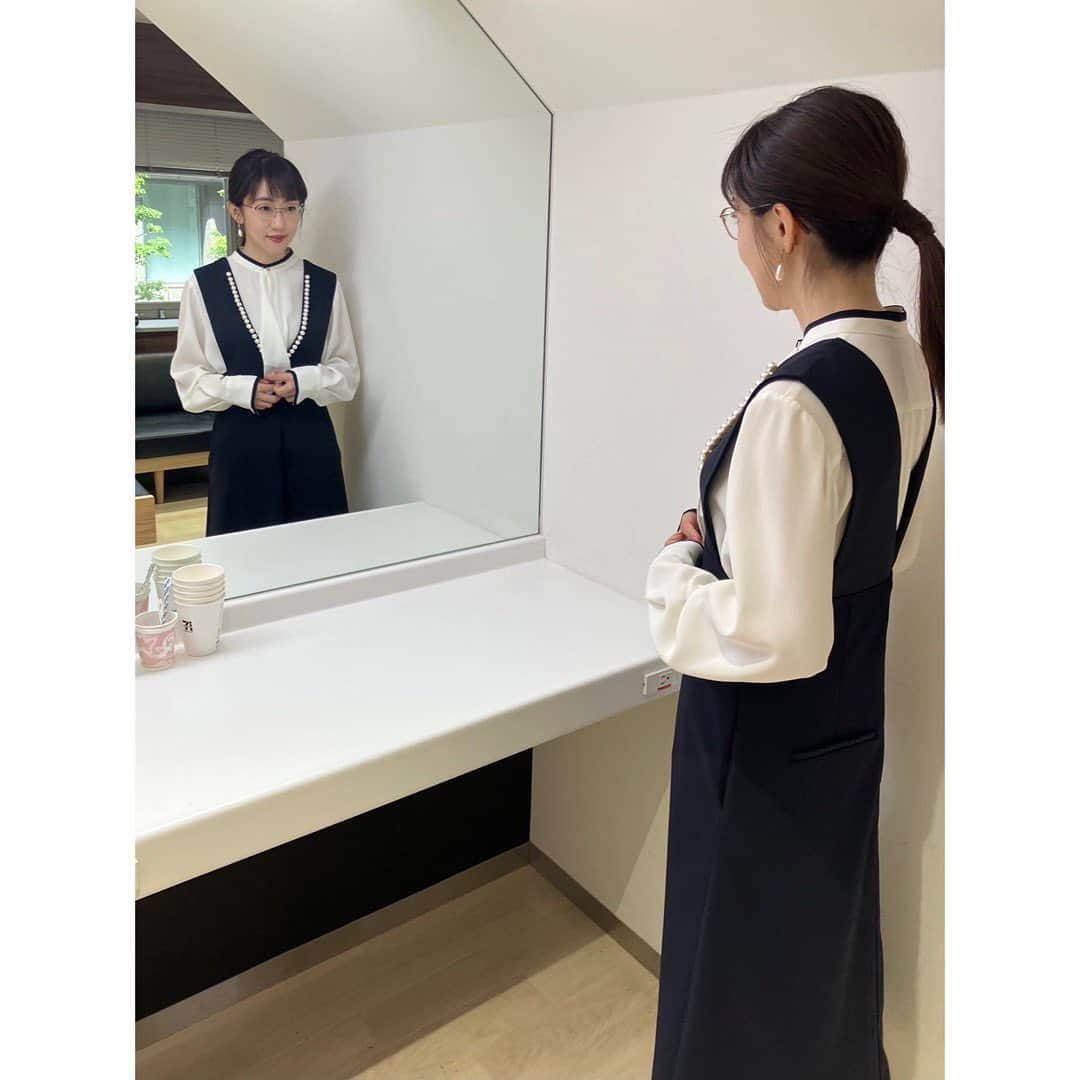 唐橋ユミさんのインスタグラム写真 - (唐橋ユミInstagram)「サンデーmの衣装写真👗 2週ともコチラの衣装でした👠 ☟ nolley's_official」7月5日 17時14分 - yumikarahashi