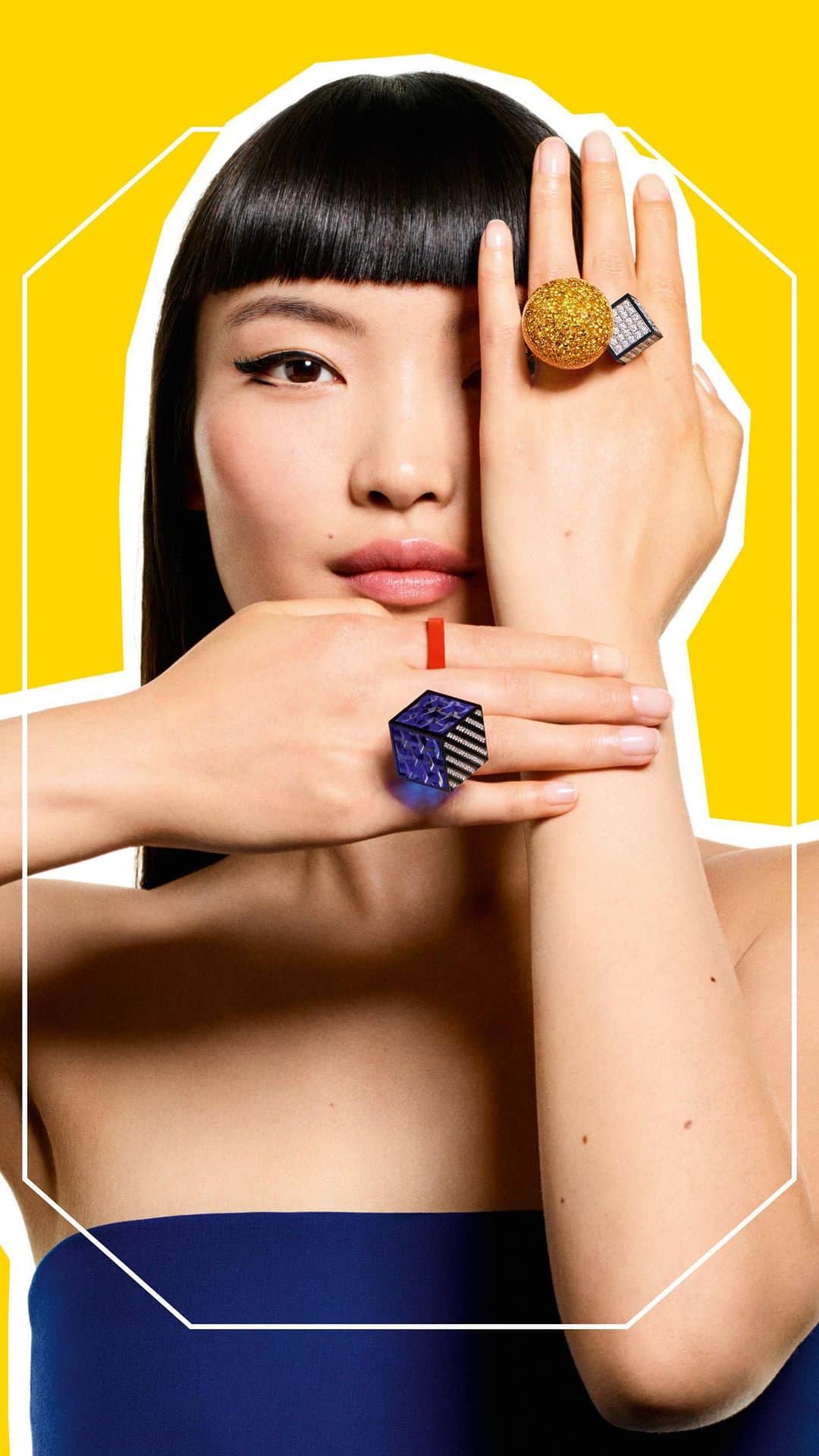 ブシュロンのインスタグラム：「This is not what you think. Art meets jewelry in a joyous, extravagant fusion… Cubes of mother-of-pearl and Murano glass. Balls of yellow sapphire-filled rock crystal or set with tsavorites. The new More is More High Jewelry collection transforms reality.  🔉Claire Choisne - Creative Director   #MoreisMore  #HighJewelry」