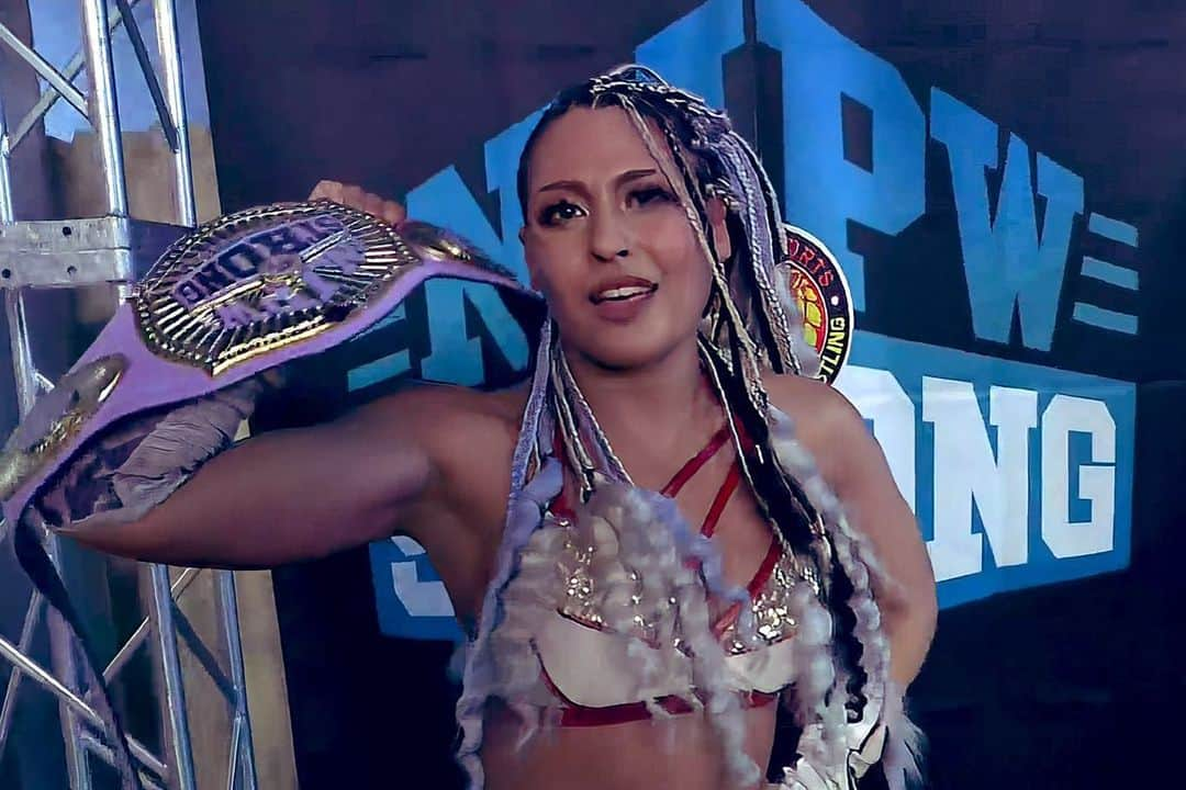 ジュリア・スターダムさんのインスタグラム写真 - (ジュリア・スターダムInstagram)「Become a NJPW STRONG CHAMPION！  Thank you njpw Thank you Willow,I respect you. Let's fight again！  忘れられない日になりました ありがとう！！  #njpwSTRONG  #stardom #DDM #Donnadelmondo #マフィアベラ　#mafiabella #OMG #バリバリボンバーズ #BX3 #prowrestler  #joshipuroresu  #giulia #スターダム　#ドンナデルモンド　#ジュリア #女子プロレス　#女子プロレスラー #コーンロウ #ブレイズ #バリアート」7月6日 3時59分 - 0221giulia