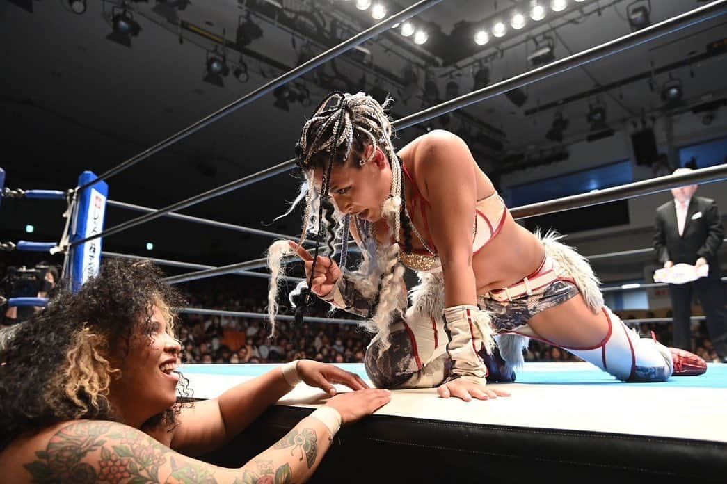 ジュリア・スターダムさんのインスタグラム写真 - (ジュリア・スターダムInstagram)「Become a NJPW STRONG CHAMPION！  Thank you njpw Thank you Willow,I respect you. Let's fight again！  忘れられない日になりました ありがとう！！  #njpwSTRONG  #stardom #DDM #Donnadelmondo #マフィアベラ　#mafiabella #OMG #バリバリボンバーズ #BX3 #prowrestler  #joshipuroresu  #giulia #スターダム　#ドンナデルモンド　#ジュリア #女子プロレス　#女子プロレスラー #コーンロウ #ブレイズ #バリアート」7月6日 3時59分 - 0221giulia