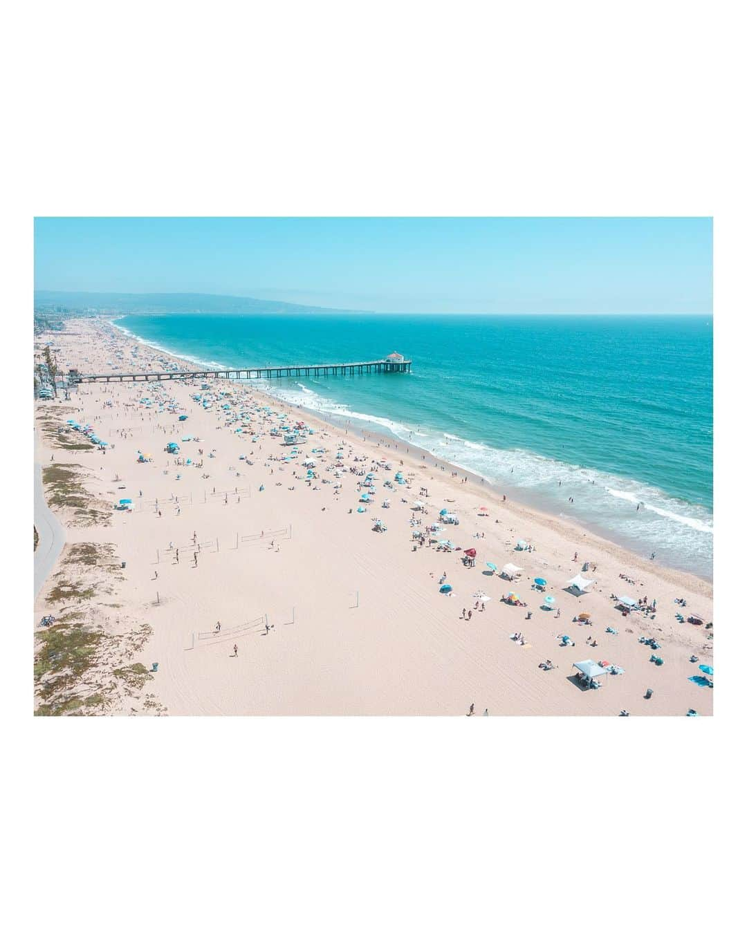 Pete Halvorsenさんのインスタグラム写真 - (Pete HalvorsenInstagram)「Was nice of the “No Sky July” Marine Layer to burn off for yesterday’s festivities. Seemed like a well represented and behaved beach day. 🏖️🇺🇸  Swipe for 👀  Northside #PierPressure  July 4, 2023」7月6日 4時05分 - petehalvorsen