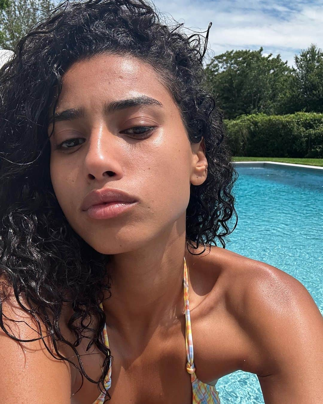 イマン・ハマンさんのインスタグラム写真 - (イマン・ハマンInstagram)「Long weekend in the hamptons 💐」7月6日 4時24分 - imaanhammam