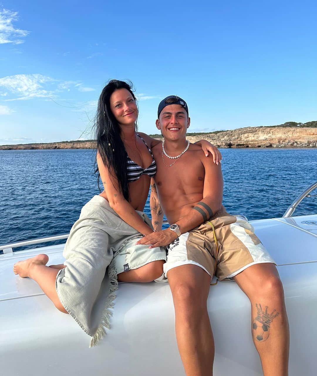 Oriana Sabatiniのインスタグラム：「amorcito en españa 💖💖💖」