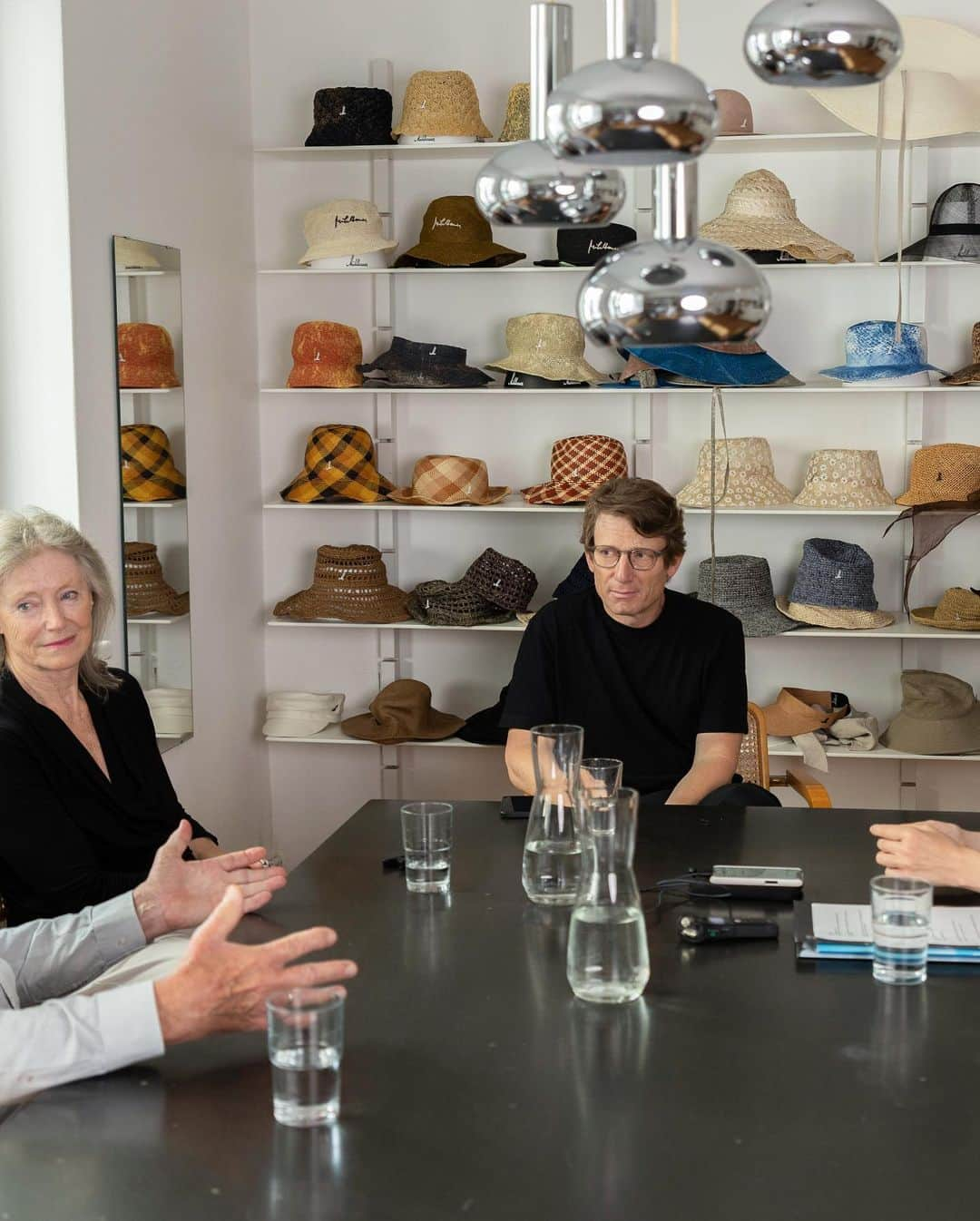 ミュールバウアーさんのインスタグラム写真 - (ミュールバウアーInstagram)「Claudia Hubmann in conversation with Klaus Mühlbauer and his parents, Brigitte and Heinz. About 120 years of hat manufacture, about lulls and highlights, about golden Sunday’s and yesterday’s snow. Read the full interview in our spring summer catalog!」7月5日 19時48分 - muehlbauer_hats