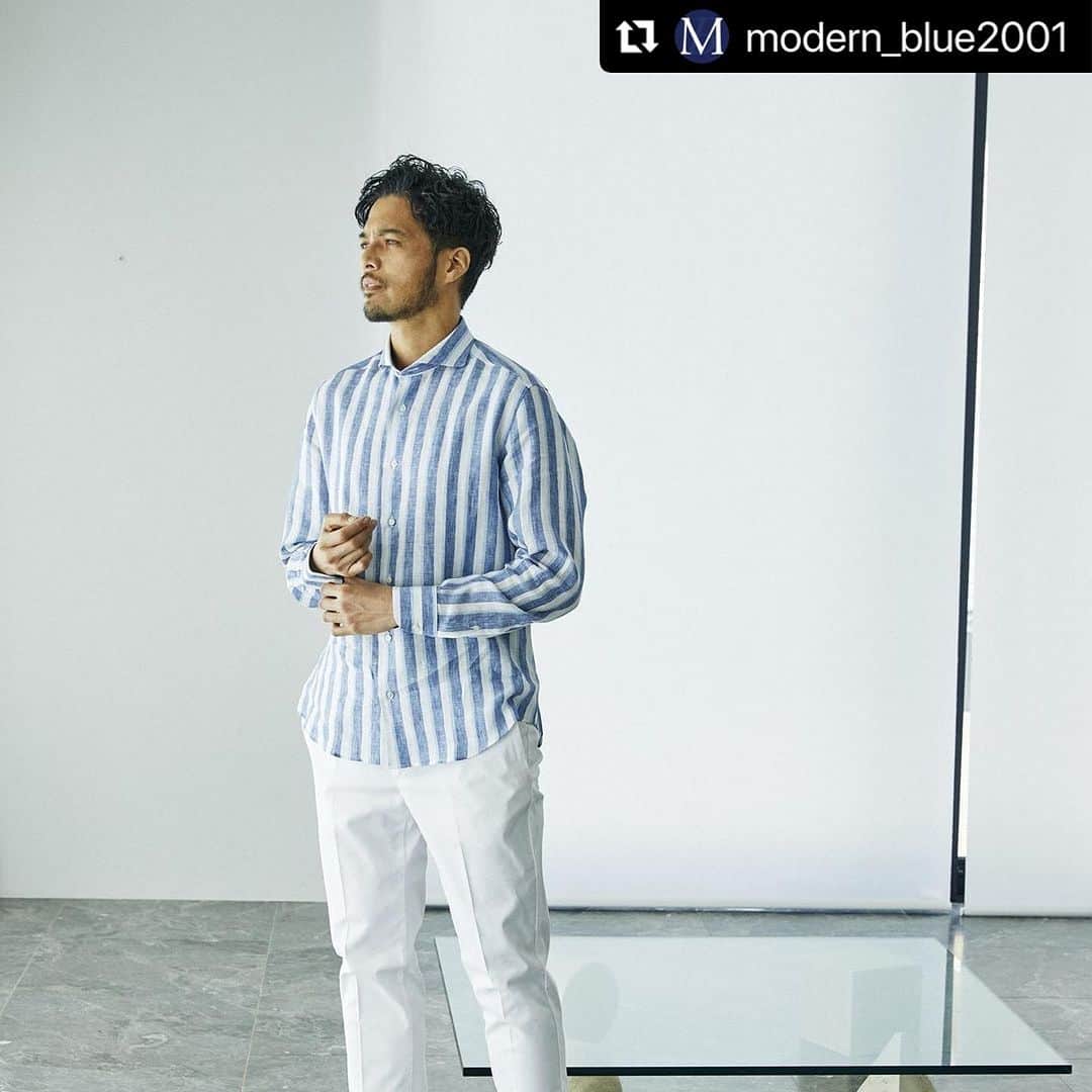 ZOEさんのインスタグラム写真 - (ZOEInstagram)「こんなコーディネート好きな人は🖐️をお願いします！！  Repost @modern_blue2001  ・・・ Italian Classico Story  【GALLIA】  パドヴァ近郊に位置するガッリエラ・ヴェネタに本社・工場を置くイタリア屈指の仕立てメーカー「GALLIA（ガッリア）」。1958年の創業以来、ルイヴィトンやディオール、トムフォードといった多くの有名ブランドのOEMを請け負ってきた実力派メゾンです。最高品質のイタリアンファブリックのみを用い、全ての工程を自社内で行うという徹底的な「Made in Italy」。一流の職人による繊細かつ丁寧な手仕事で生み出される作品は、本物を愛する洒落な紳士たちから絶大な支持を集めています。これぞイタリアシャツという確かなクオリティと至高の着心地をお楽しみいただけます。  GALLIA, one of Italy's premier tailoring manufacturers, is headquartered and operates its factory in the vicinity of Padua. Since its establishment in 1958, it has been a powerhouse maison that has undertaken OEM production for many renowned brands such as Louis Vuitton, Dior, and Tom Ford. The brand adheres to a thorough "Made in Italy" approach, utilizing only the highest quality Italian fabrics and performing all processes in-house. The delicate and meticulous craftsmanship of their creations, crafted by skilled artisans, garners immense support from stylish gentlemen who appreciate authenticity. You can truly enjoy the undeniable quality and sublime comfort that epitomize Italian shirts.」7月5日 19時54分 - zoe1201zoe