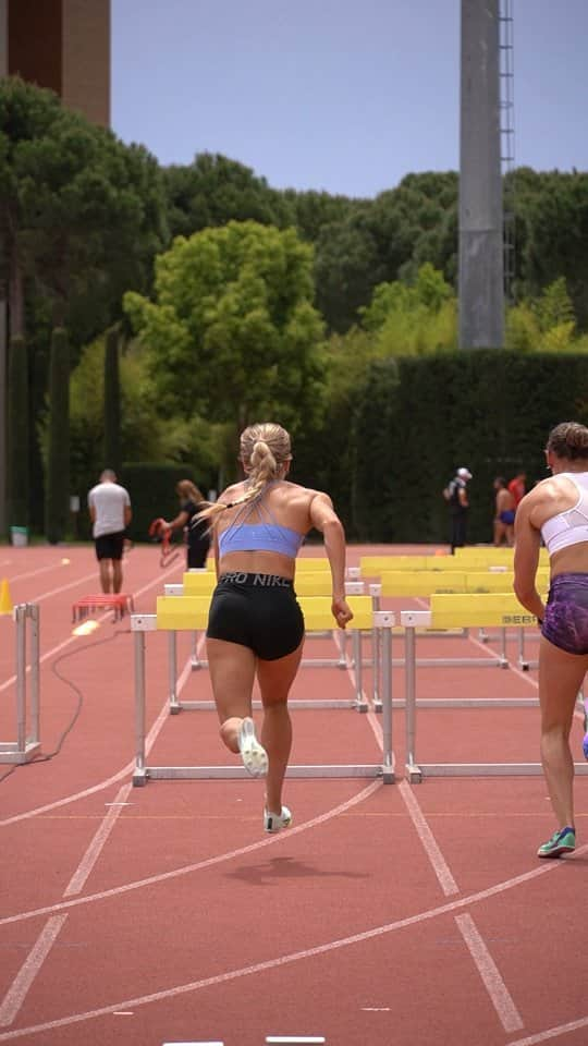 メッテ・グラスゴワールのインスタグラム：「After a lot of competition in June, it's time for at little training period to get some work done 👌 #hurdles #sprint #trackandfield #trackseason」