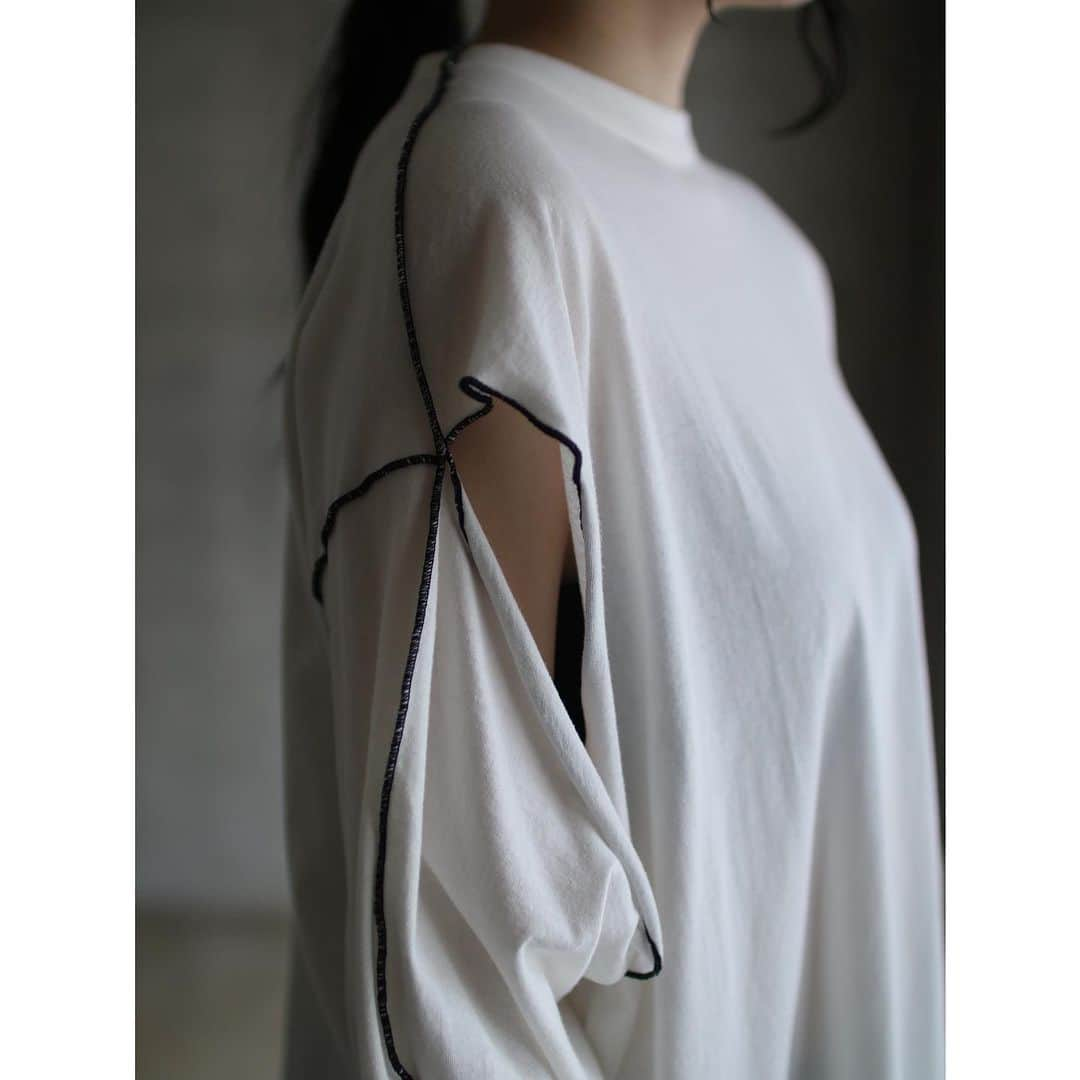 G.V.G.V.のインスタグラム：「OVERLOCK STITCH LONG TEE  #gvgv」