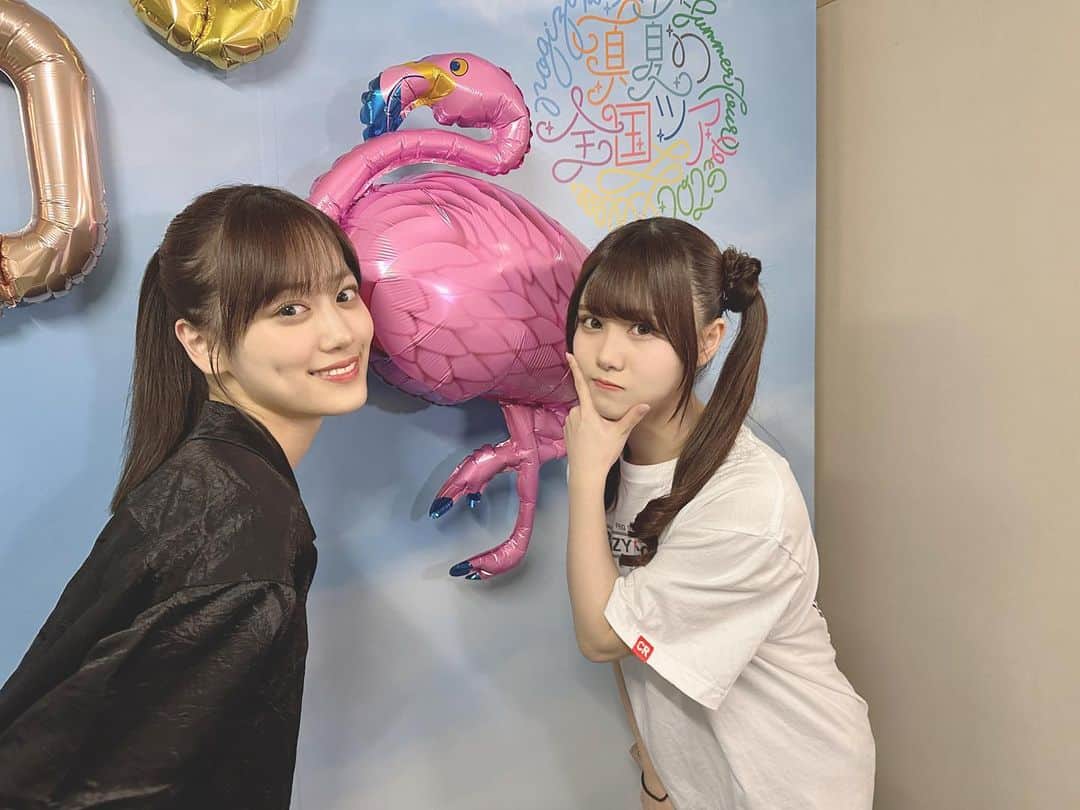 伊藤理々杏のインスタグラム：「フラミンゴいた！🦩💕🌺  #乃木坂46 #伊藤理々杏」