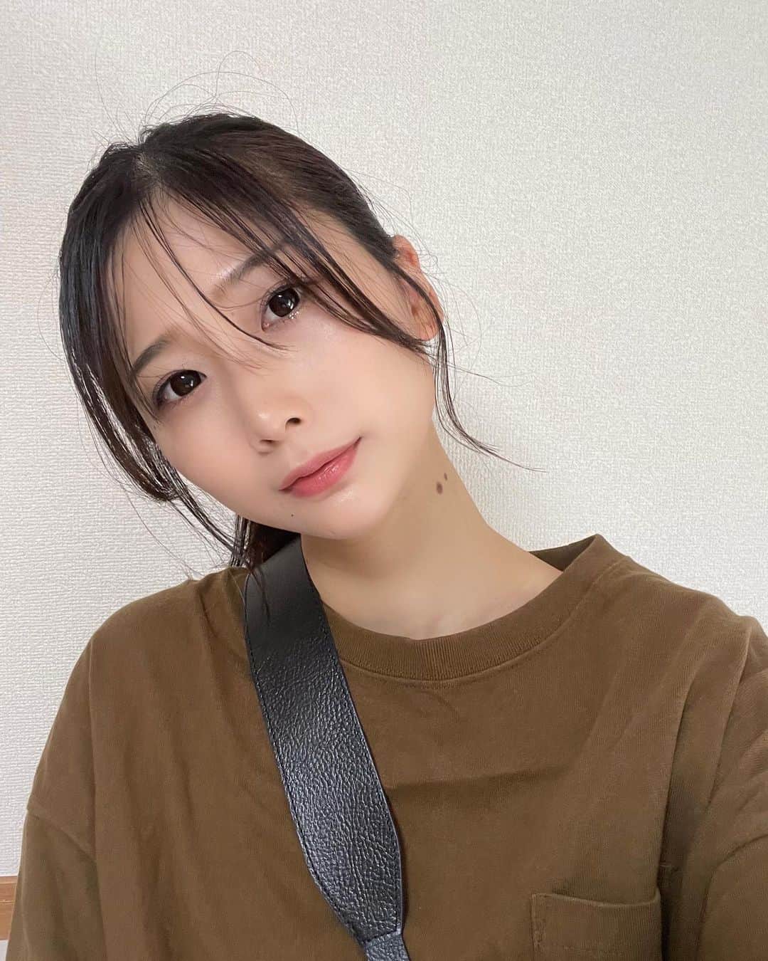塩野響子のインスタグラム：「⠀うざうざバング👀✂️」