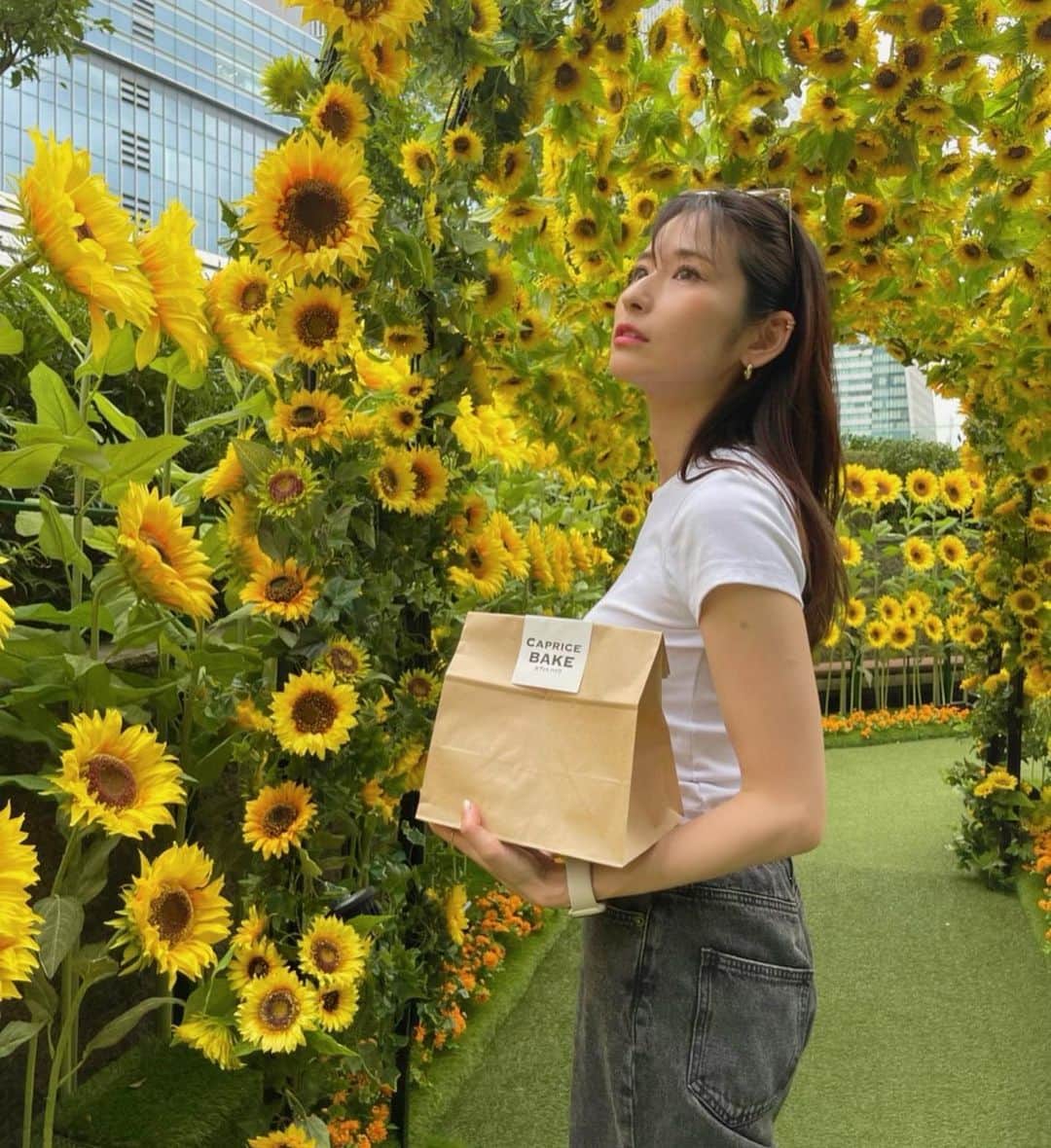 有馬綾香のインスタグラム：「🌻🌻🌻🌻」