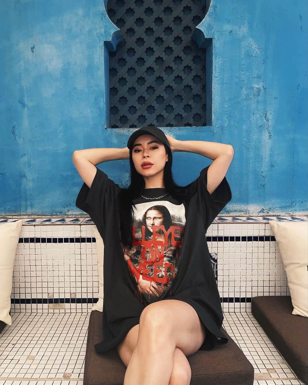 のインスタグラム：「新作Teeを着てカッコつけてみました。 今回モナリザ 復刻でちょー可愛いのができた。  #BLITT @blitt_official」
