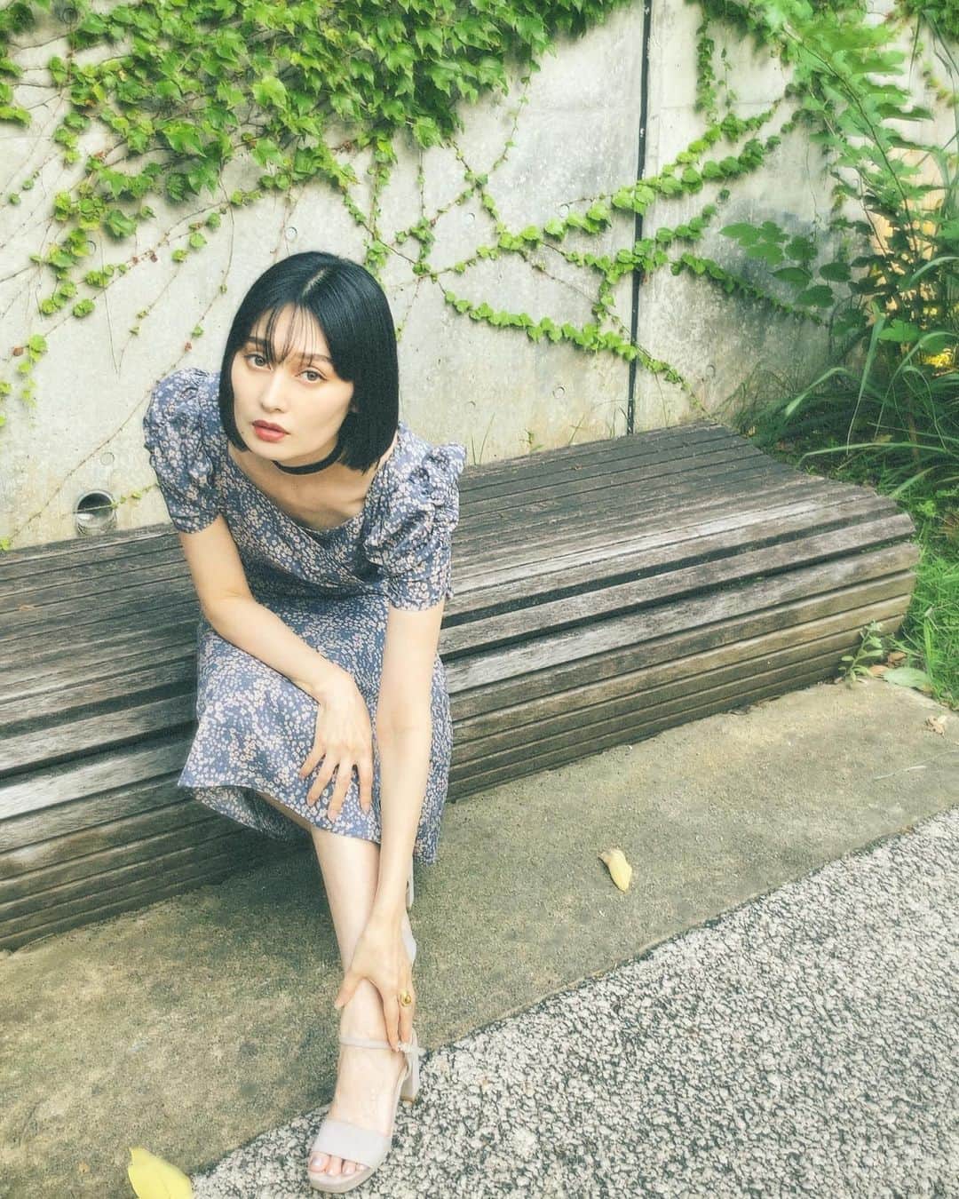佐藤乃莉のインスタグラム：「サンダルの季節👡  #サンダル#outfit#ワンピース」