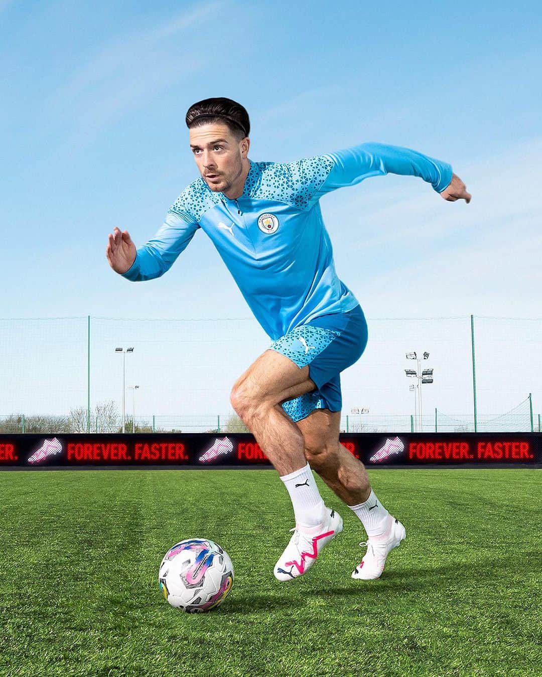ジャック・グリーリッシュのインスタグラム：「Once you go FUTURE, you never go 🔙 @jackgrealish」