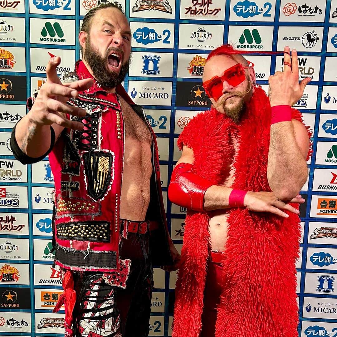 ランス・アーチャーのインスタグラム：「#MonsterSauce was Born tonight!   @alexzaynesauce  You Thrill em!  I’ll Kill em!   Monster Sauce is Cumming all over your world!」